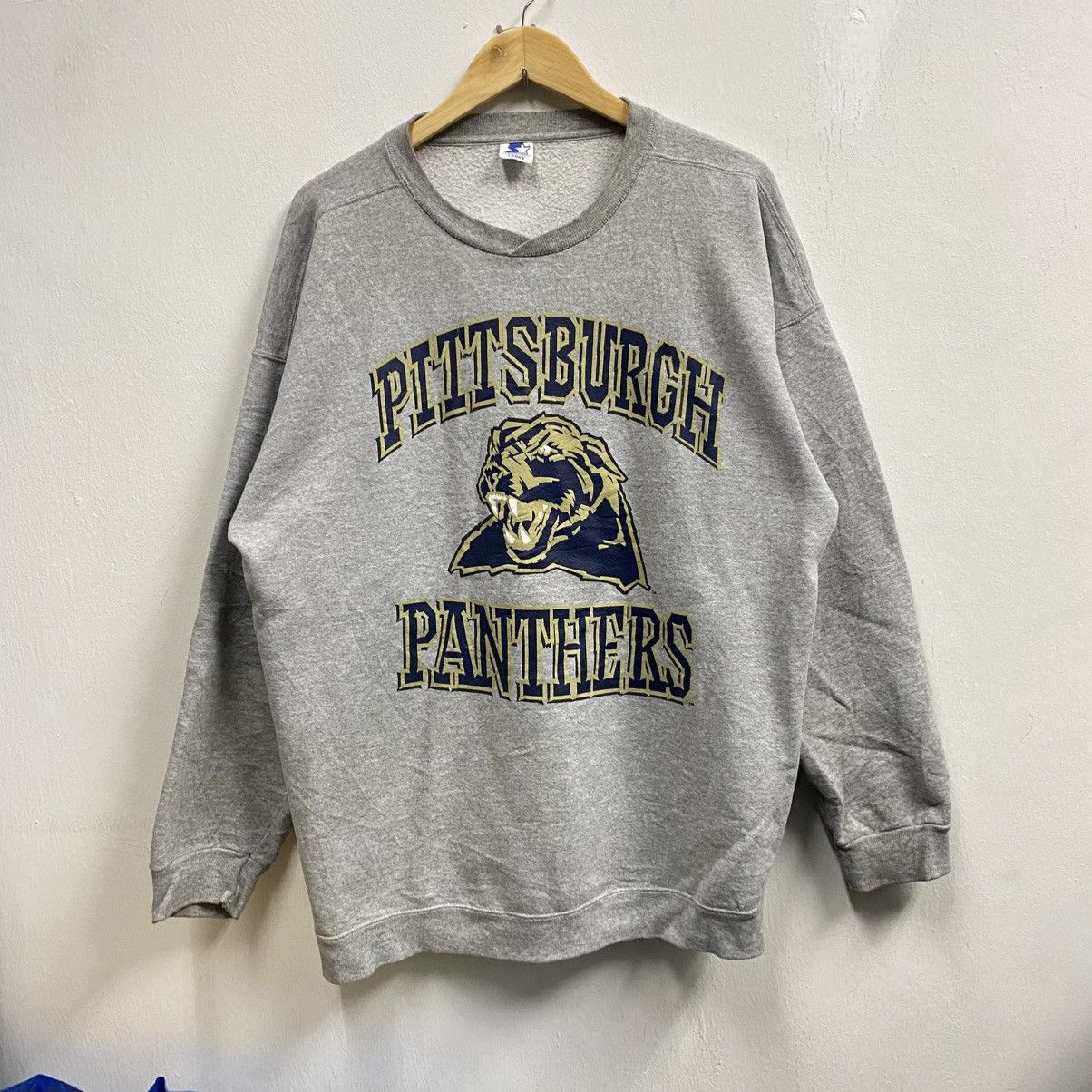 NCAA Vintage Pittsburgh Panthers By Starter Gray Sweatshirt Size US L / EU 52-54 / 3 - 1 Thumbnail