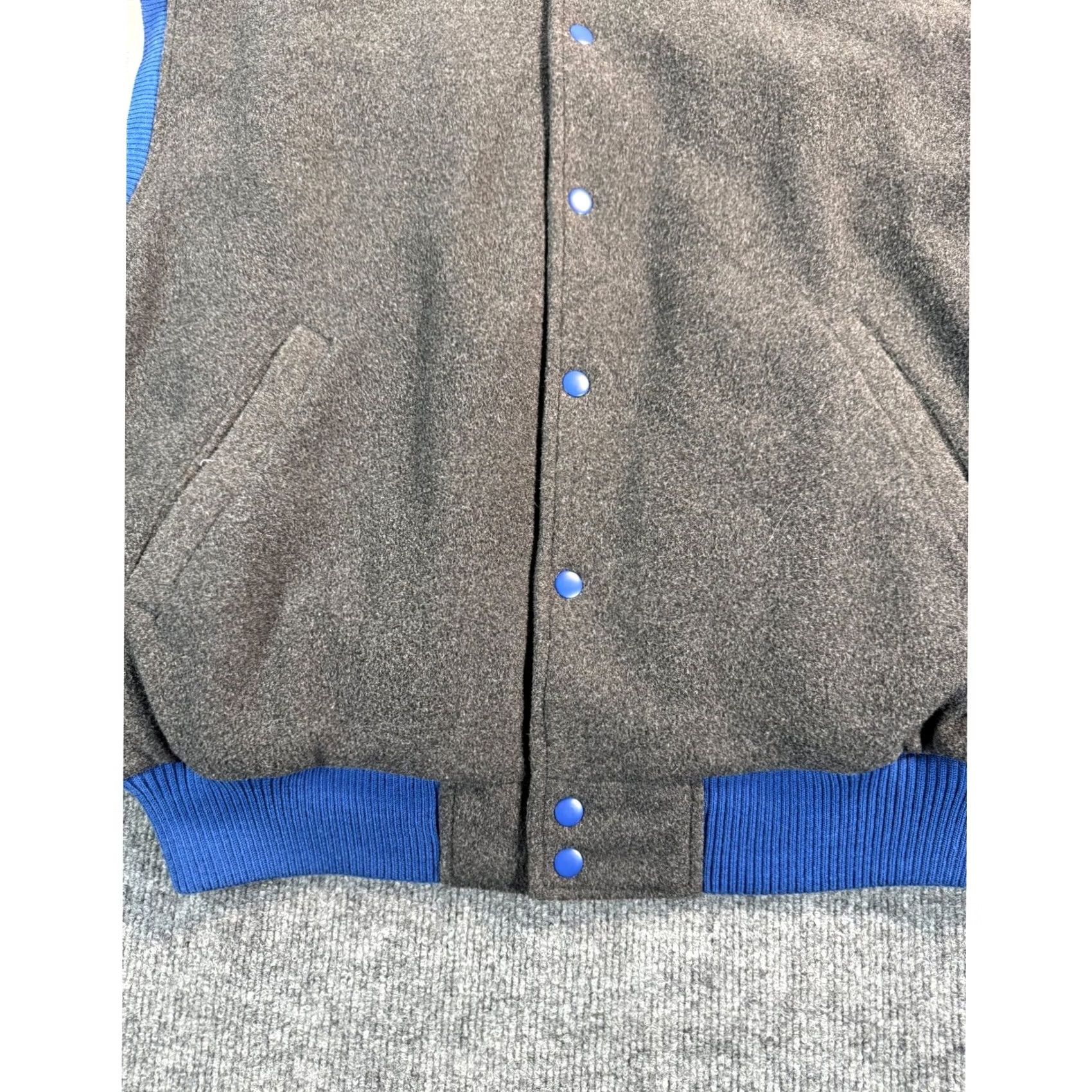Nike VINTAGE Nike Kentucky Wildcats Varsity Jacket Mens Large Gray Logo Embroidered Size US L / EU 52-54 / 3 - 3 Thumbnail