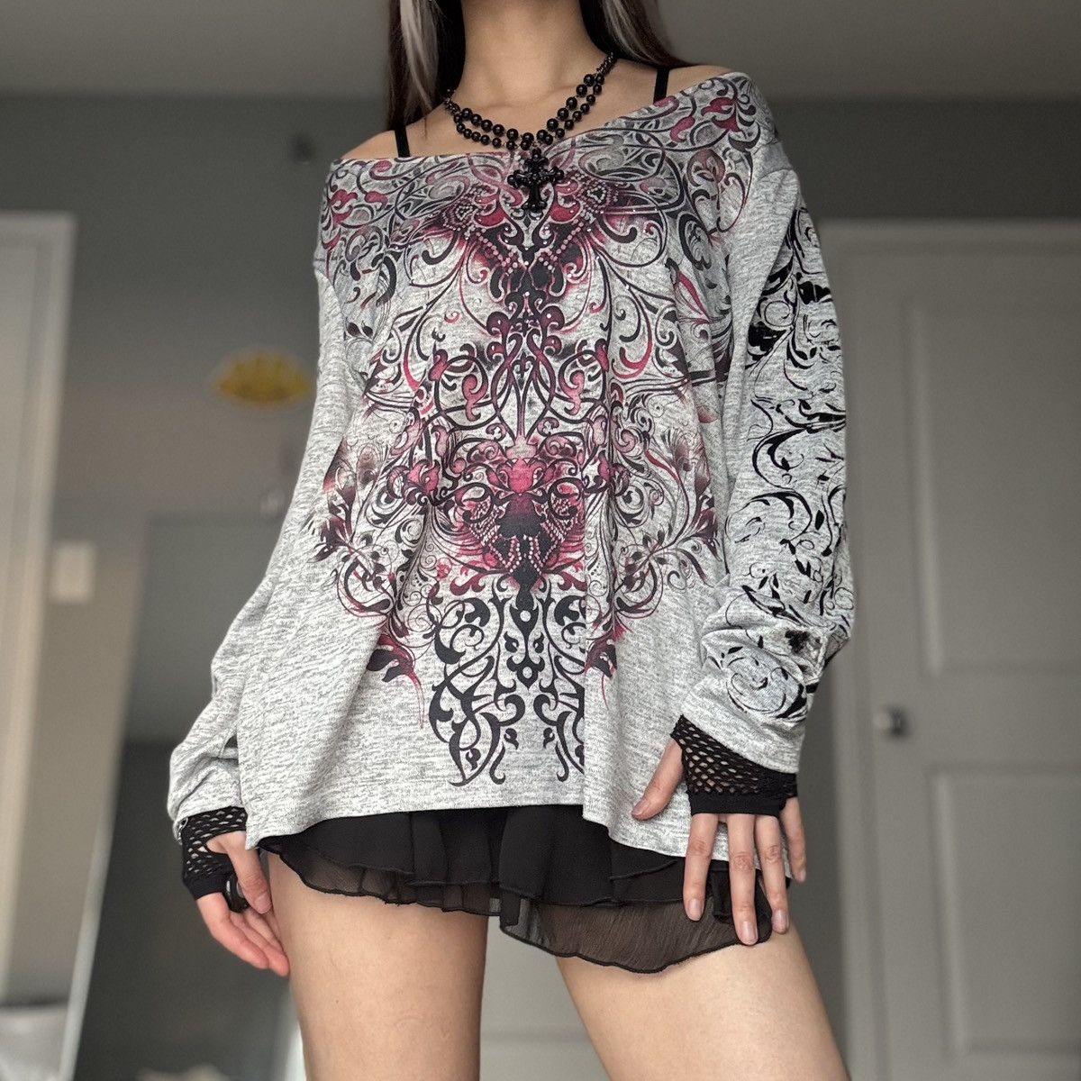 Avenue Cyber Y2K Pink & Grey Studded Fleur De Lys Longsleeve Top Size L / US 10 / IT 46 - 13 Thumbnail