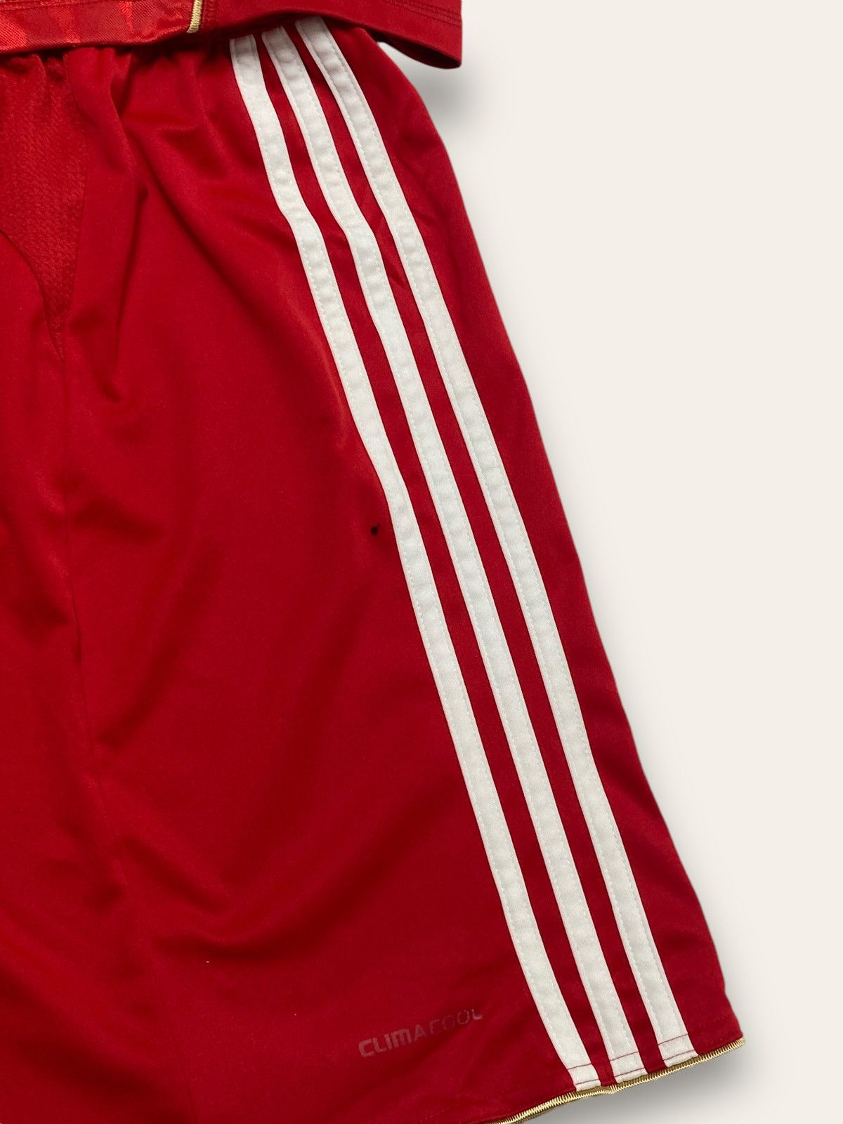 Vintage 10' 11' Vintage LIVERPOOL ADIDAS Soccer Football Red Set Size US S / EU 44-46 / 1 - 12 Thumbnail