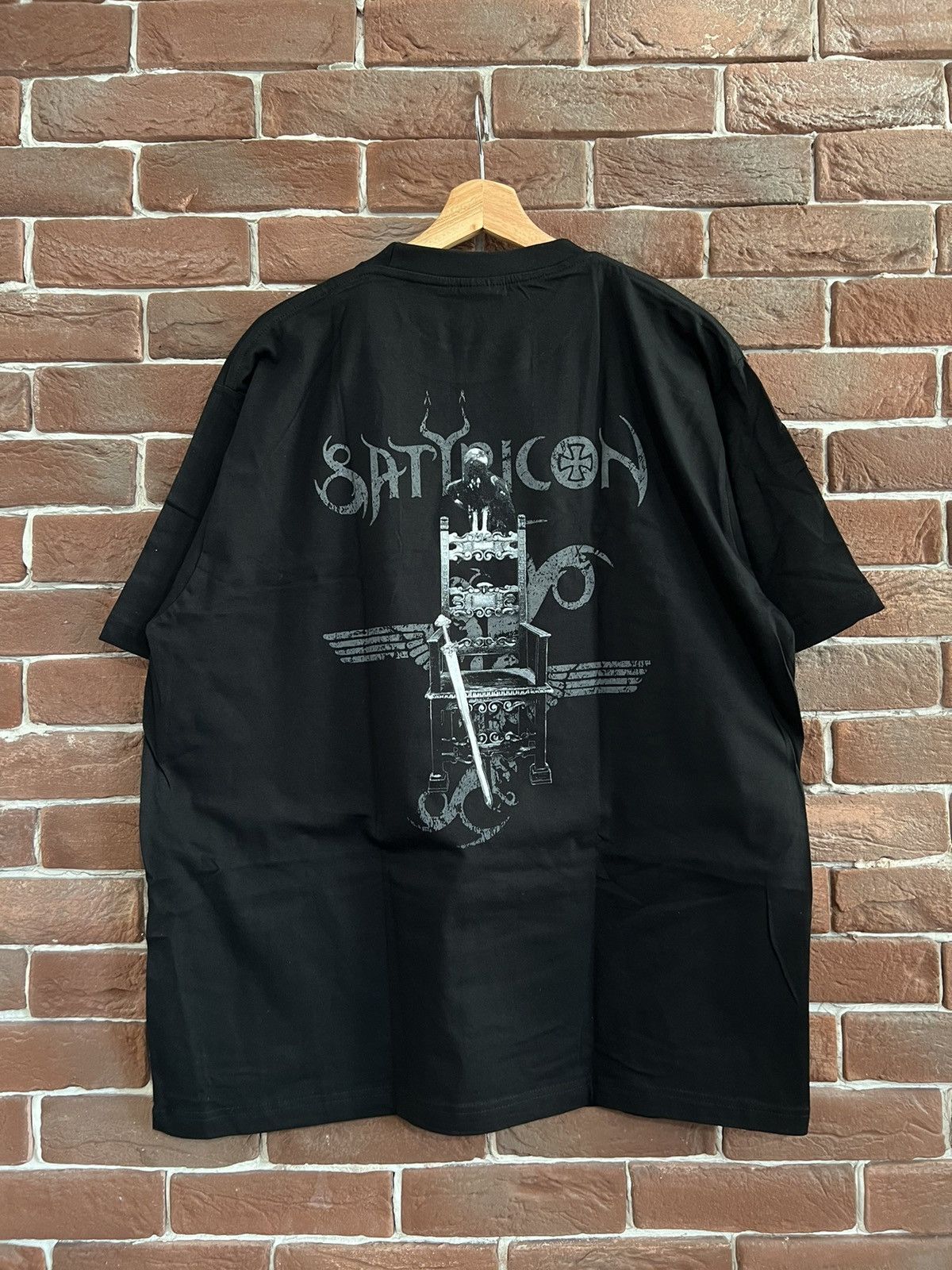 Band Tees SATYRICON 90s NEMESIS DIVINA Vintage Black Metal Band Tee Size US XL / EU 56 / 4 - 2 Thumbnail
