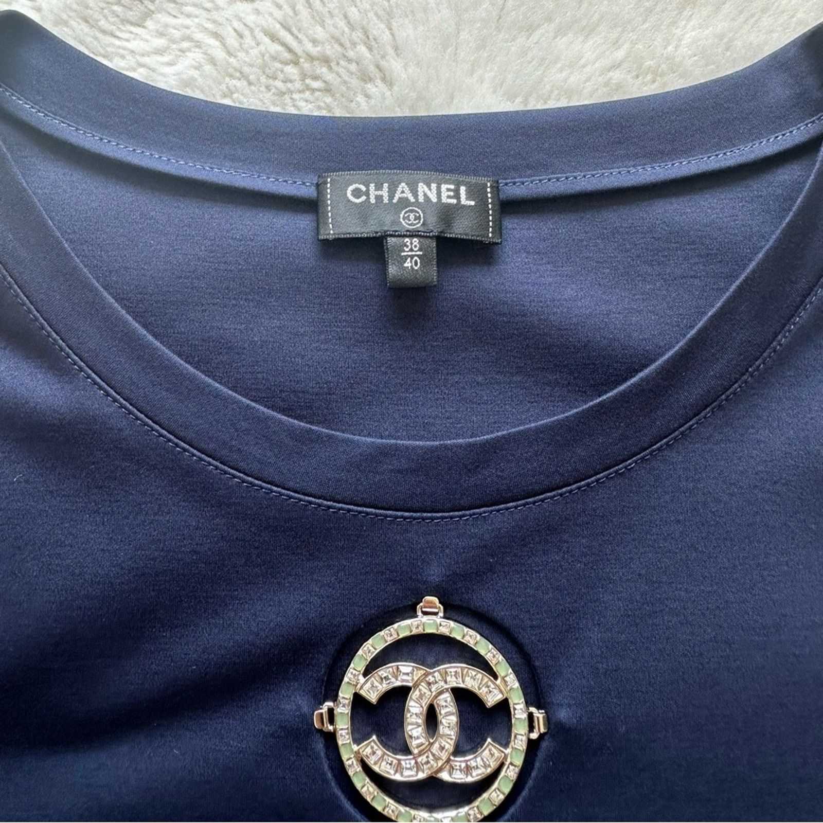 Chanel CHANEL T-shirt size 38/40 FR or 8 US Authentic Retail 1550$ Size M / US 6-8 / IT 42-44 - 5 Thumbnail