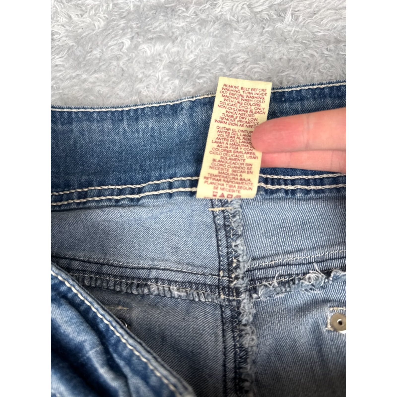 Faded Glory Faded Glory Jeans Womens 12 Blue Denim Distressed Bootcut Mid Rise 32x32 Jeans Size 34" / US 12 / IT 48 - 7 Thumbnail
