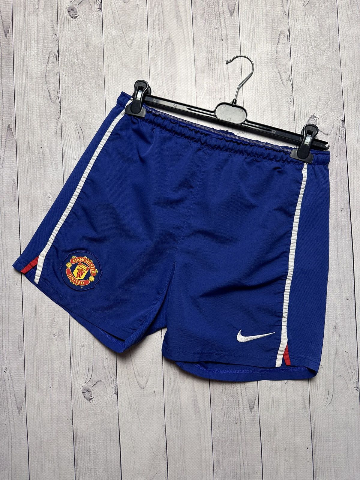 Nike × Vintage Vintage Nike Manchester United soccer shorts size S blue Size US 30 / EU 46 - 1 Thumbnail