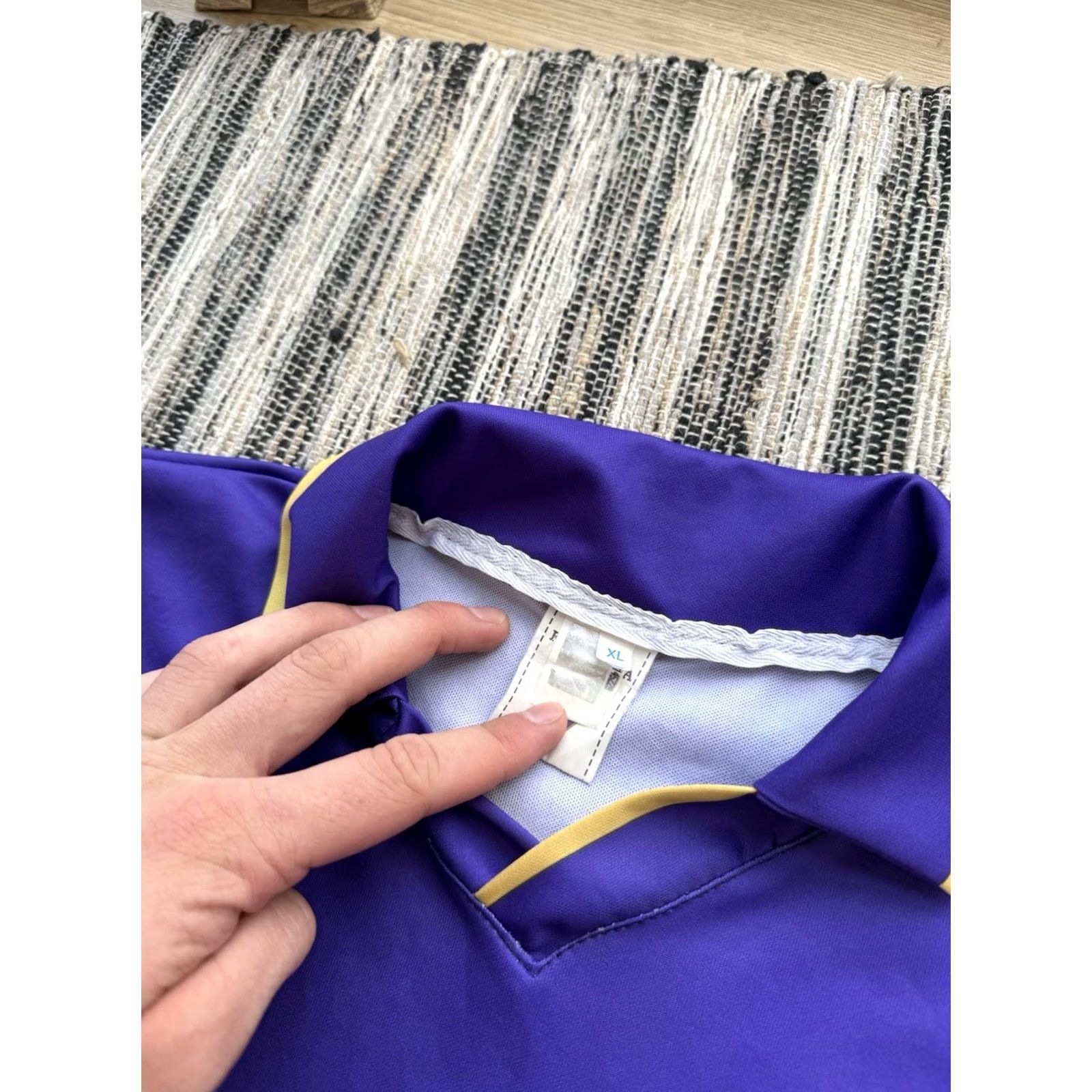 Vintage FIORENTINA MERCHANDISE RETRO GILARDINO #11 VINTAGE Sz XL T-Shirt Men Blue Football Jersey 90s Size US XL / EU 56 / 4 - 6 Thumbnail