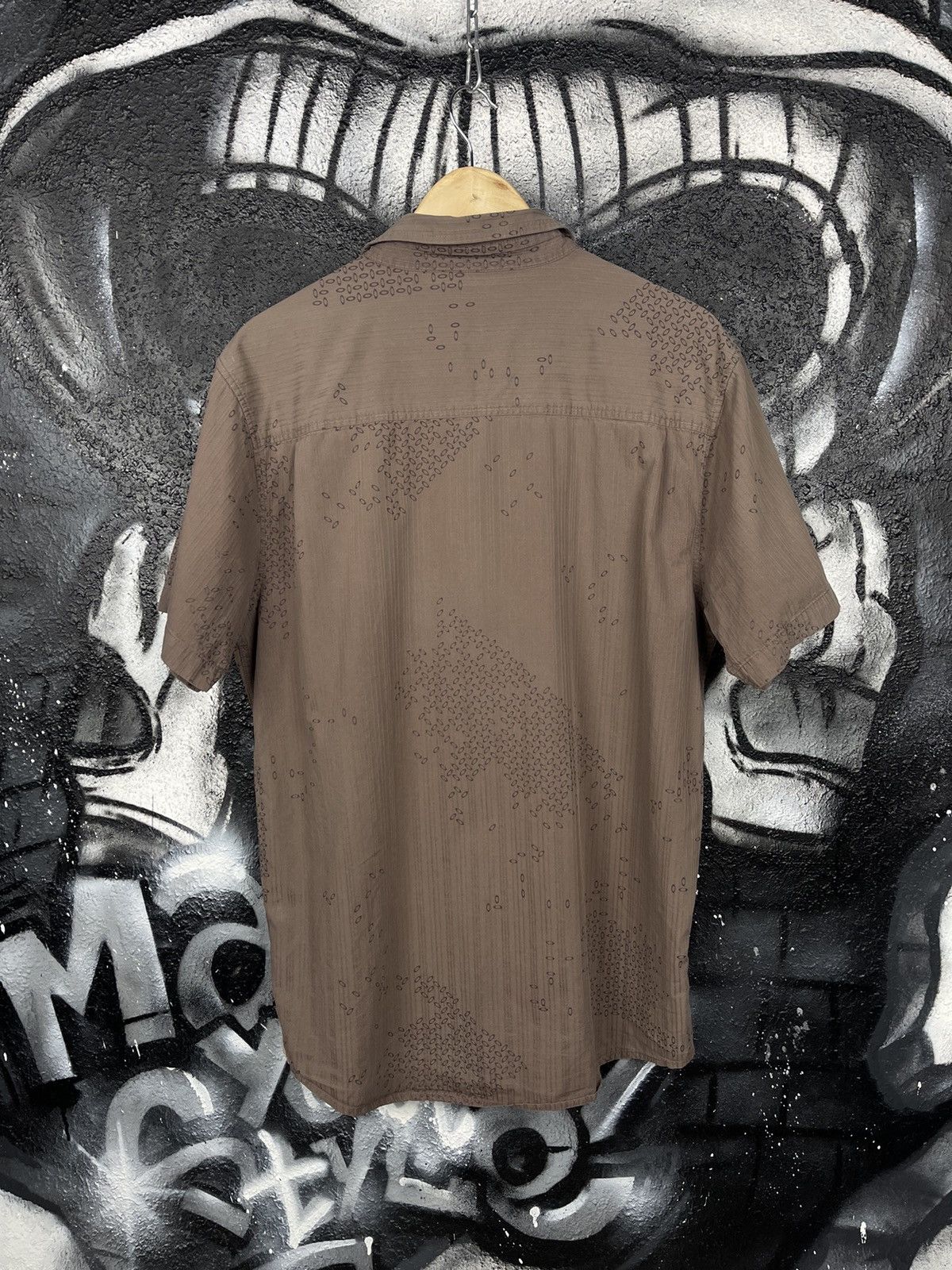 Oakley Oakley Vintage Metal Logo Monogram Short Sleeve Shirt Size L Size US L / EU 52-54 / 3 - 12 Thumbnail