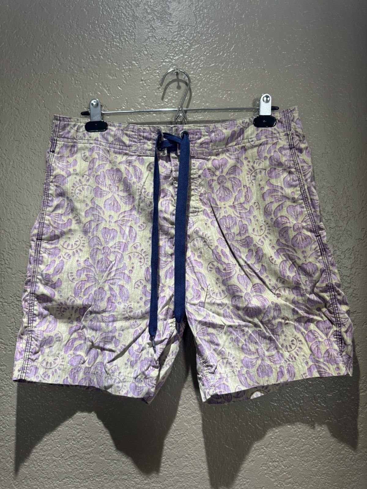 Reyn Spooner Vintage Reyn Spooner Waterproof Boardshorts Green Pink 32 Size US 32 / EU 48 - 1 Thumbnail