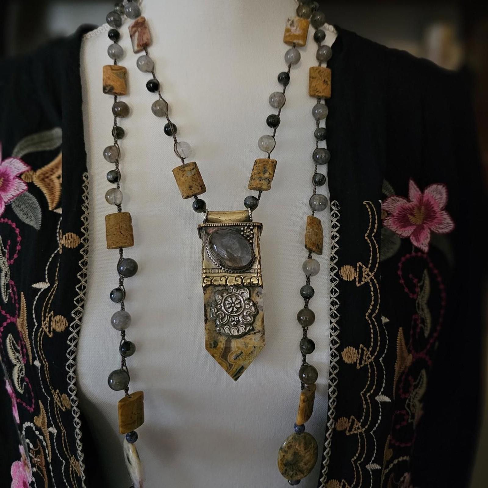 Designer Handmade Labadorite, Smokey Quartz Lariat Style Necklace Size ONE SIZE - 2 Thumbnail