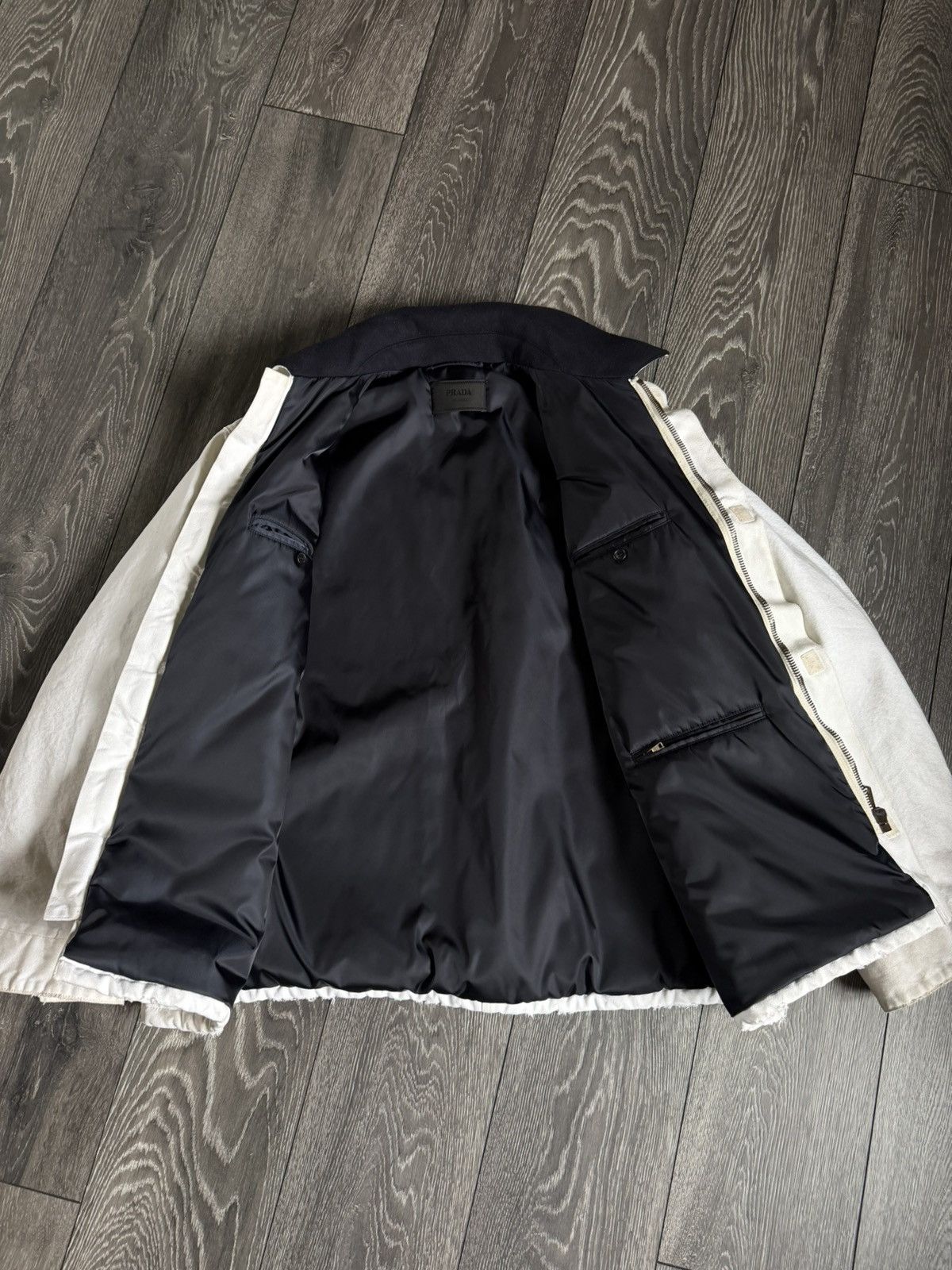 Prada prada aw24 runway white dirty canvas distressed jacket coat Size US M / EU 48-50 / 2 - 6 Thumbnail