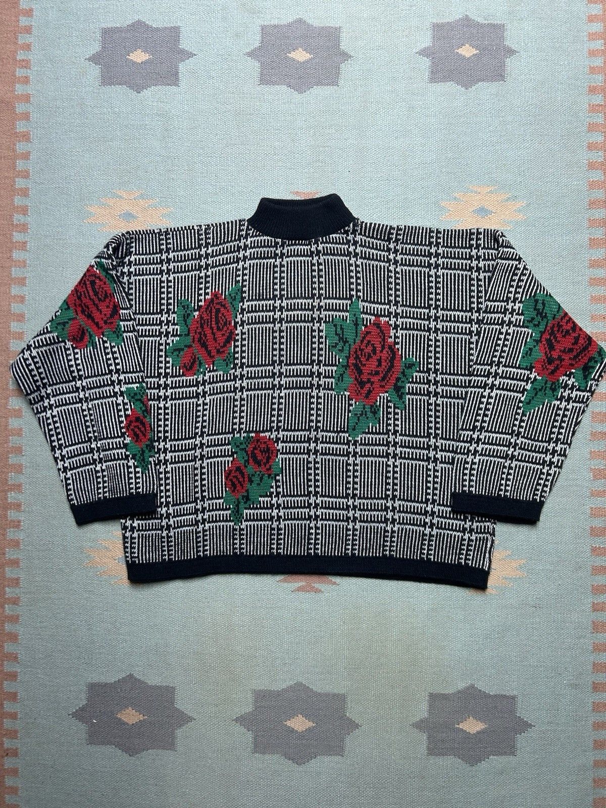Vintage 80s acrylic knit sweater roses flowers checkered cropped XXL Size XXL / US 16-18 / IT 52-54 - 1 Thumbnail