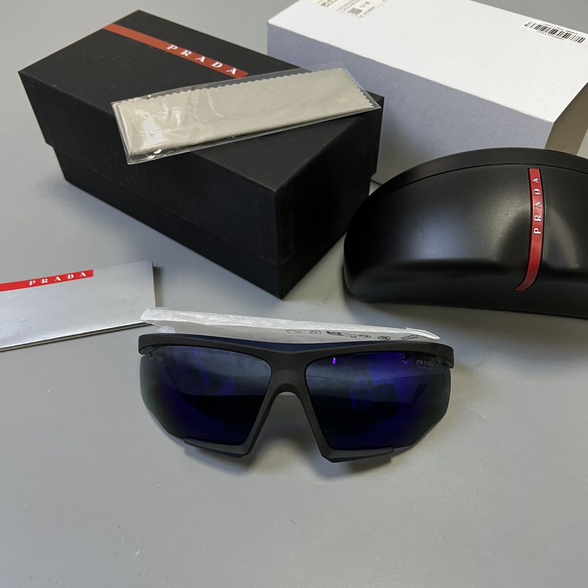 Prada Prada Linea Rossa 0PS 07YS NEW Black Sunglasses men’s y2k Size ONE SIZE - 9 Thumbnail