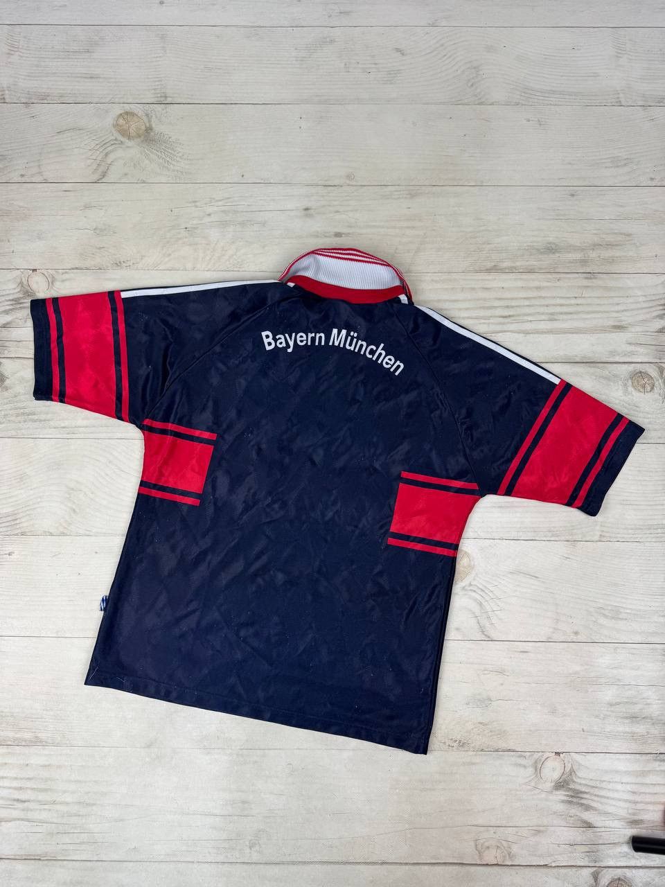 Adidas Vintage Adidas Bayern Munich 1997 1999 Home Shirt Jersey Size US S / EU 44-46 / 1 - 12 Thumbnail
