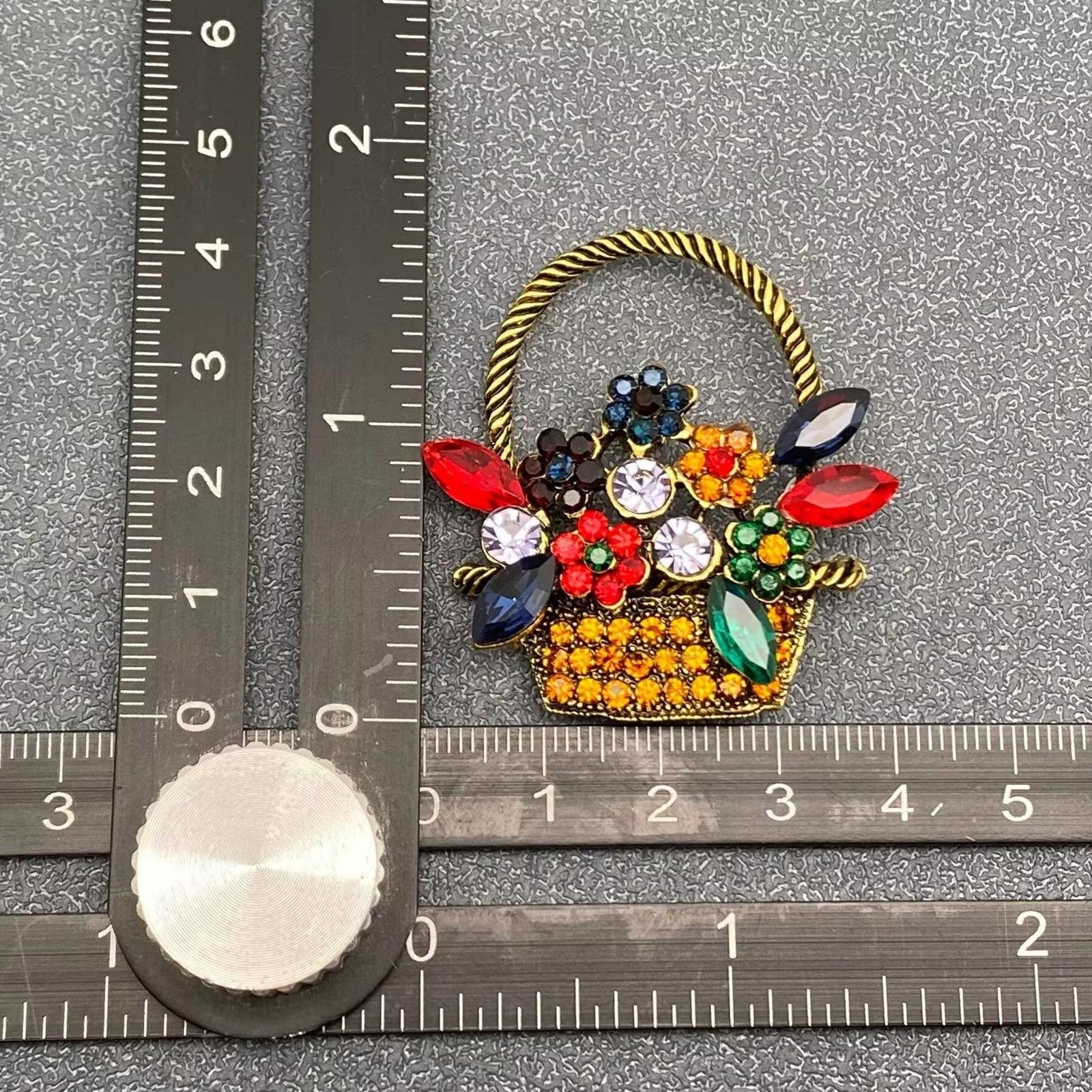 Unknown London Multicolor Rhinestone Basket Flower Brooch Pin Size ONE SIZE - 4 Thumbnail