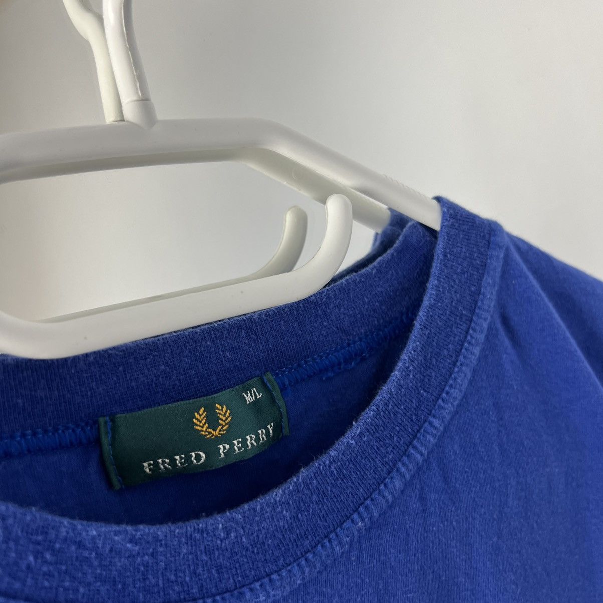 Fred Perry Vintage Y2K Fred Perry Mini Logo Retro T-Shirt Size US M / EU 48-50 / 2 - 3 Thumbnail