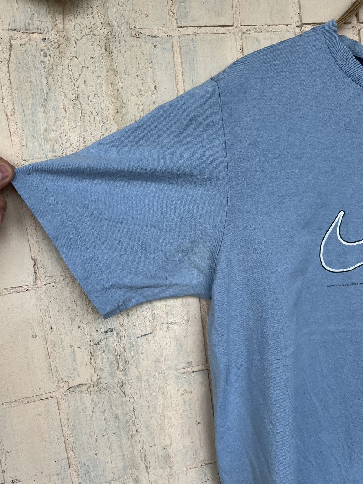 Nike NIKE UPTEMPO Vintage 00s Tshirt Tee Swoosh Center Logo Size US S / EU 44-46 / 1 - 17 Thumbnail