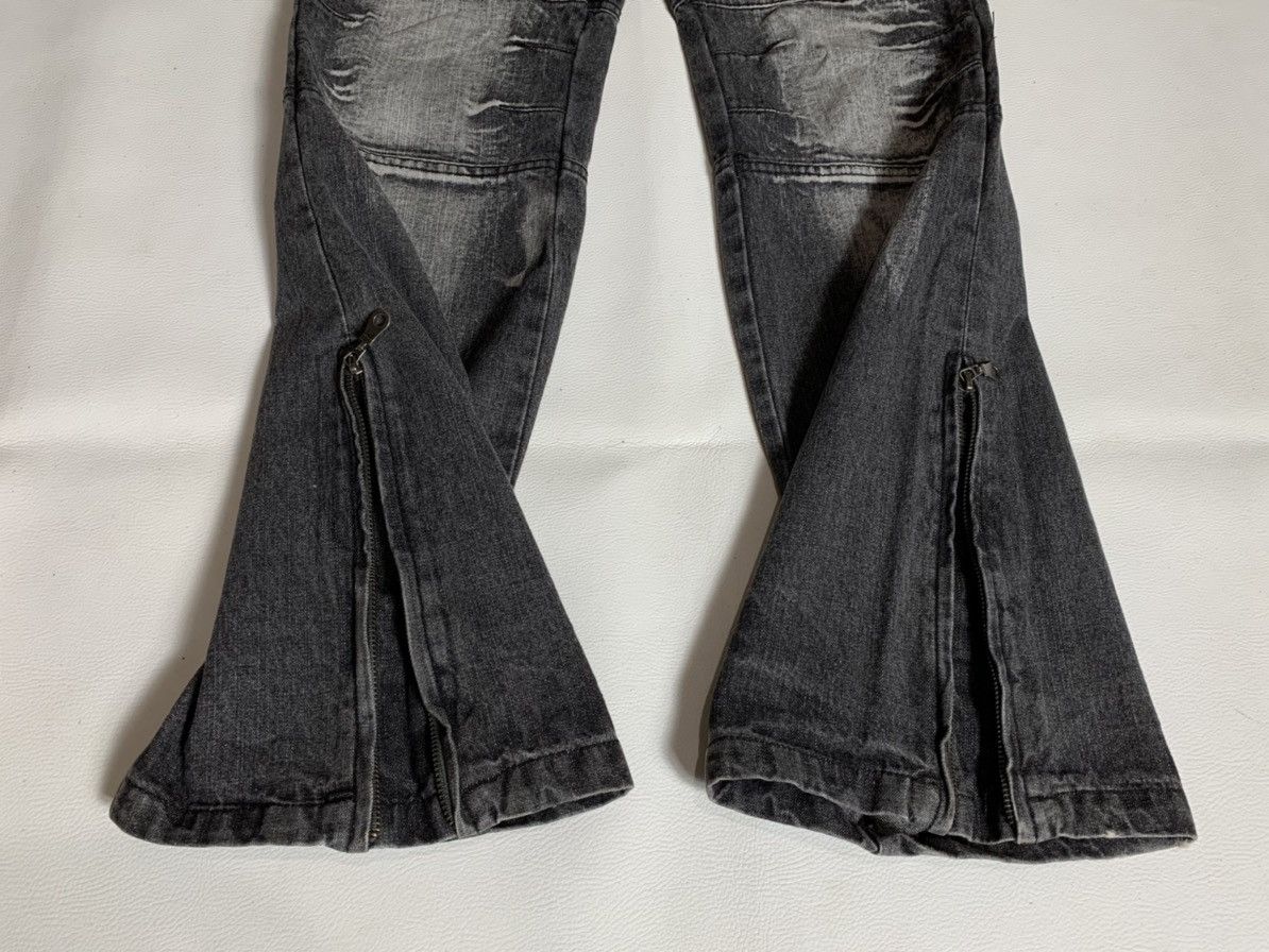 Beauty Beast 💥BINDING OFFER💥Japanese Topism Washed Bootcut Denim Pants Size US 32 / EU 48 - 5 Thumbnail