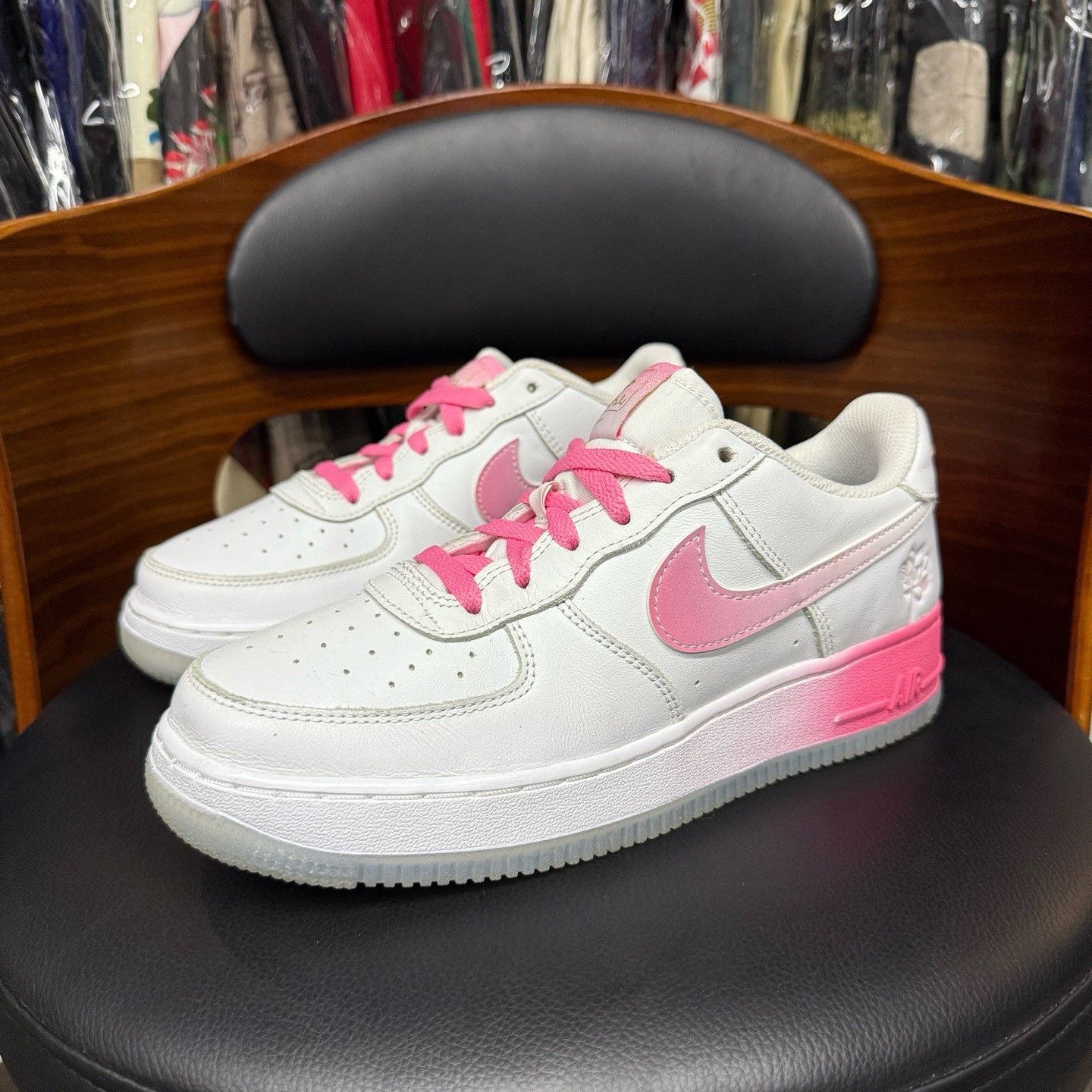 Nike Nike AF1 Pink Lowtop Sneakers 39 Men Size US 6.5 / EU 39-40 - 1 Thumbnail