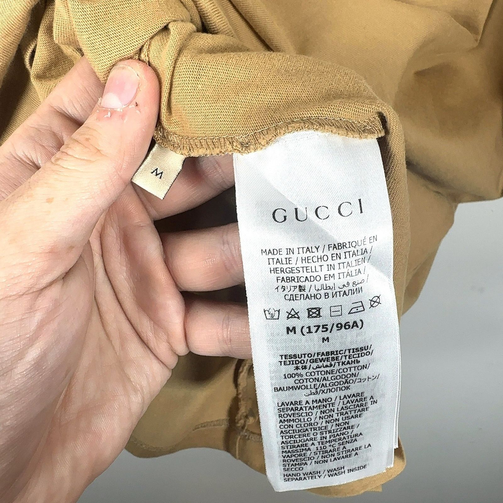 Gucci Gucci Mirror Logo T-Shirt Size US M / EU 48-50 / 2 - 6 Thumbnail