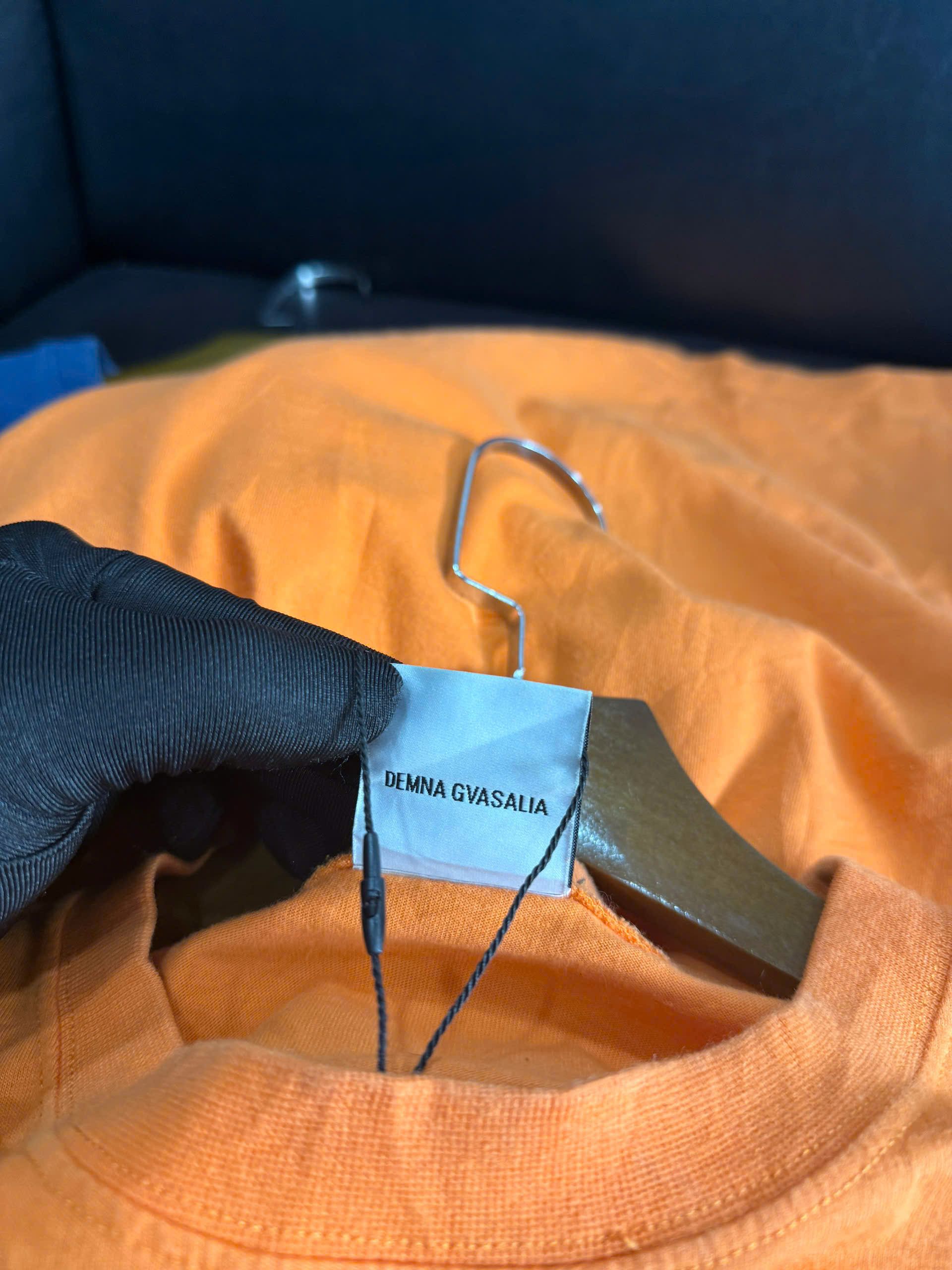 Vetements VETEMENS T SHIRT Size US XS / EU 42 / 0 - 4 Thumbnail