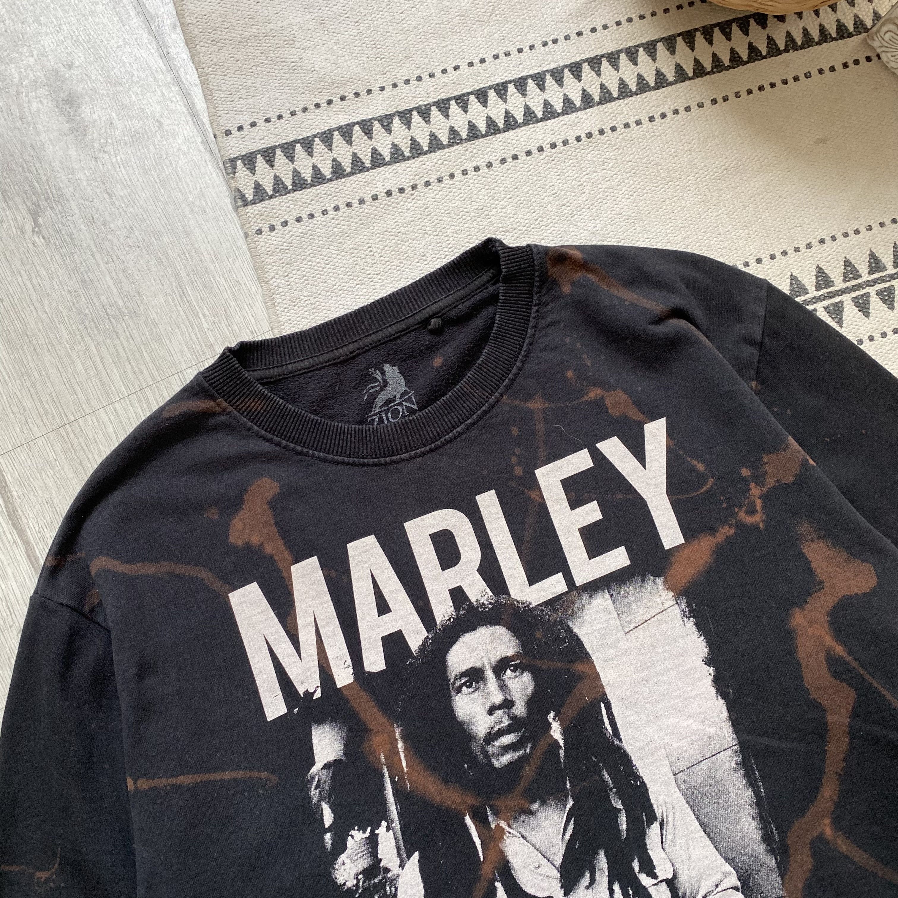 Bob Marley ☘️Custom Bob Marley Rasta big logo vintage sweatshirt Size US M / EU 48-50 / 2 - 3 Thumbnail