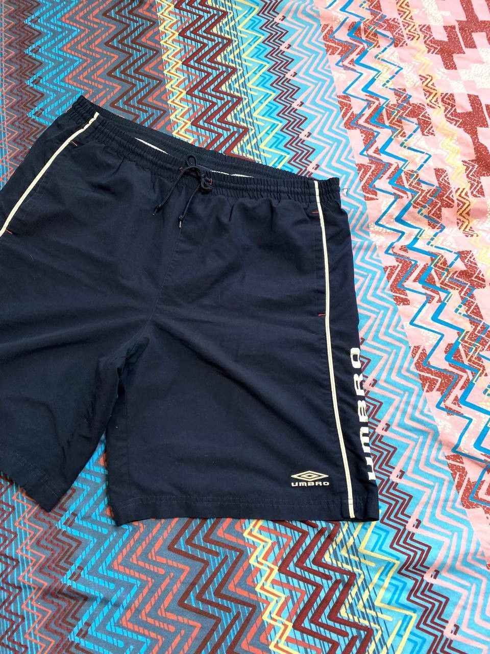 Umbro blue shorts streetwear Vintage big logo Umbro Y2K Size US 34 / EU 50 - 7 Thumbnail