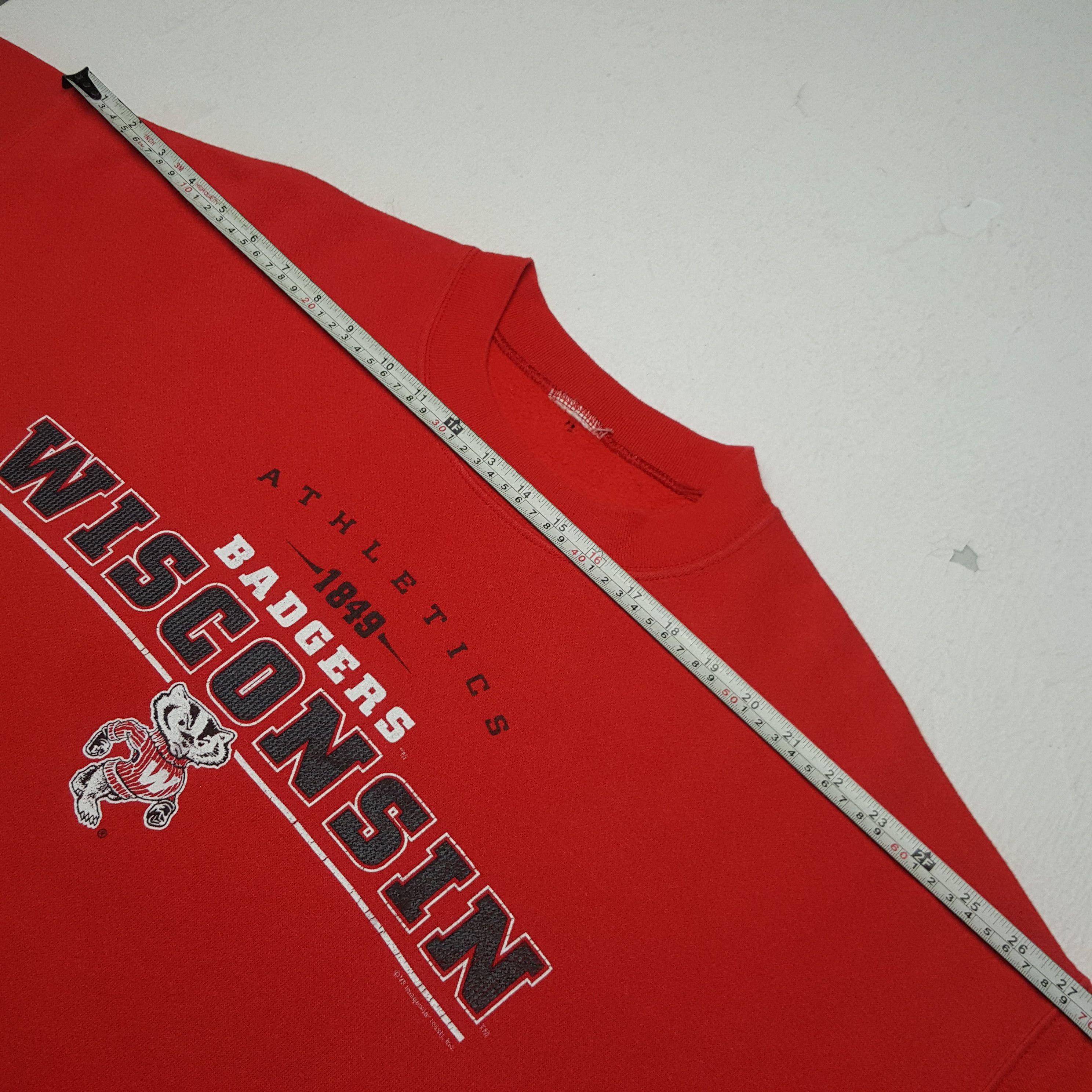 NFL × Vintage Vintage Badgers Wisconsin American Football Sweatshirt Size US XXL / EU 58 / 5 - 5 Thumbnail