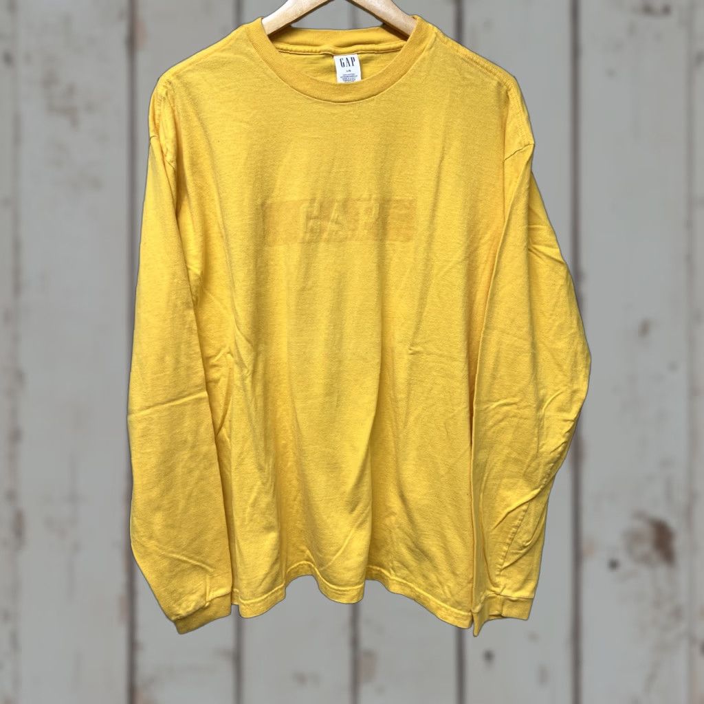 Gap VINTAGE Gap Mens Large T-Shirt Yellow 90s Spell Out Long Sleeve Crew Neck Cotton Knit Distressed Skate Grunge American 2000s Burn Out Size US L / EU 52-54 / 3 - 1 Thumbnail