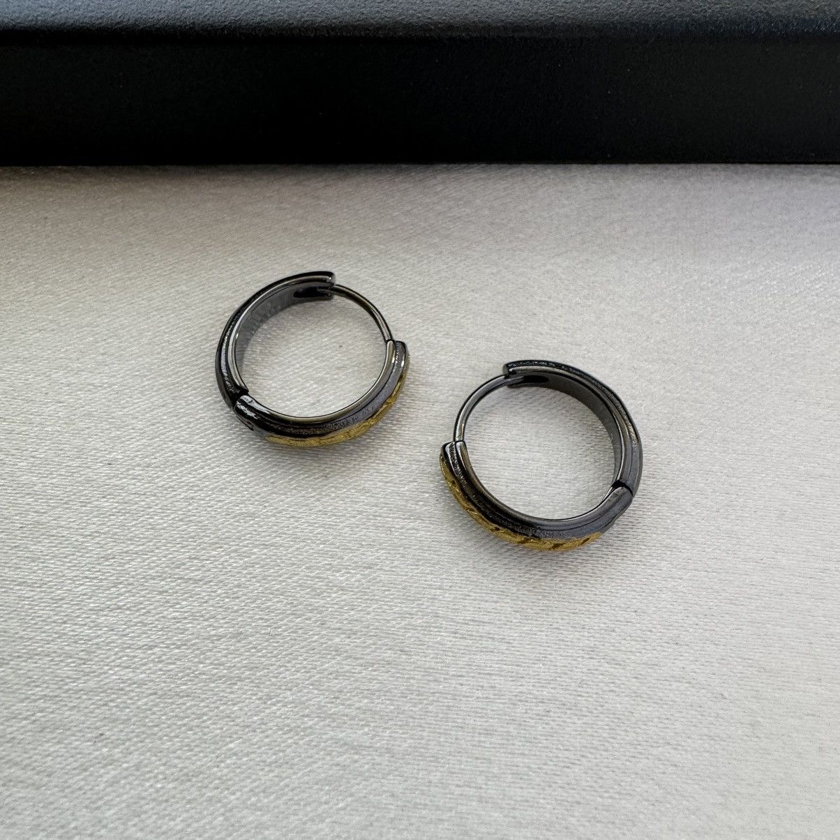 Other 15mm Snake Pattern Small Hoop Earrings for Men Women Size ONE SIZE - 2 Thumbnail