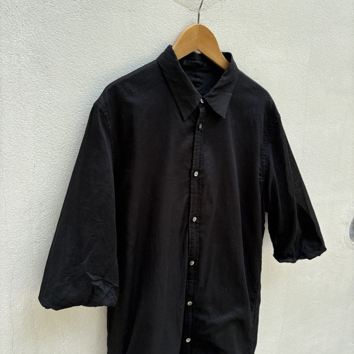 The Viridi-Anne double layer black shirt