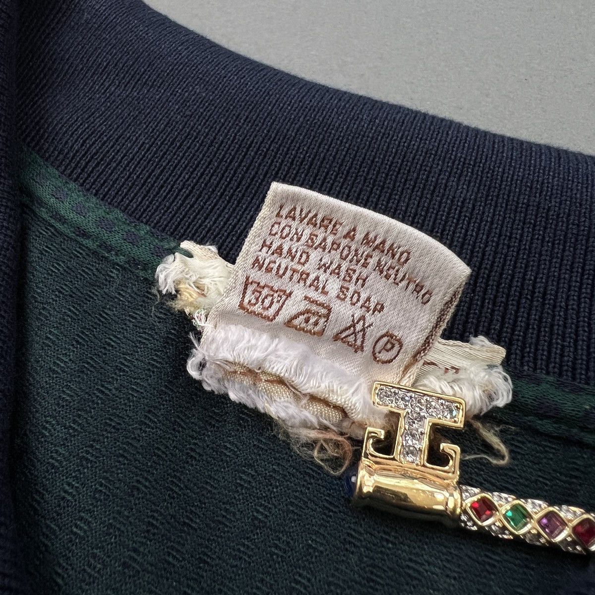 Gucci × Vintage Archive Vintage GUCCI Embroidered Logo Polo Tee Size US L / EU 52-54 / 3 - 7 Thumbnail