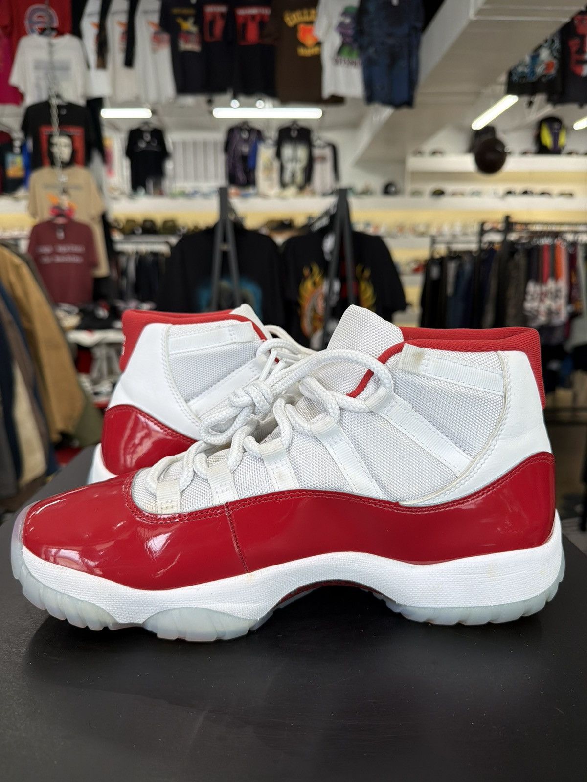 Jordan Brand Air Jordan 11 Cherry Size 10 (2022) Size US 10 / EU 43 - 4 Thumbnail