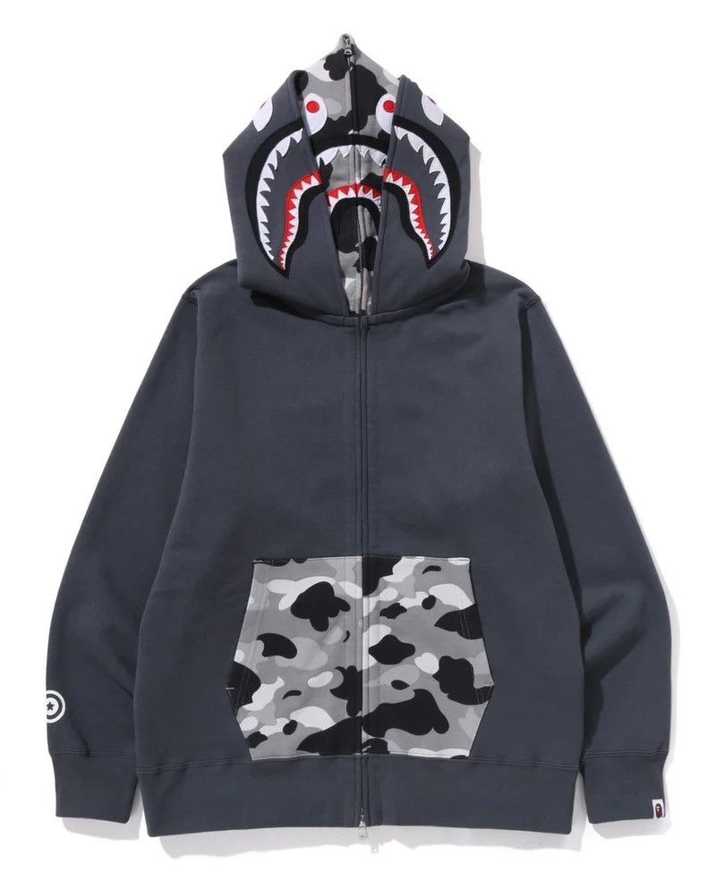 Bape Bape Shark Zip Hoodie Size ONE SIZE - 2 Thumbnail