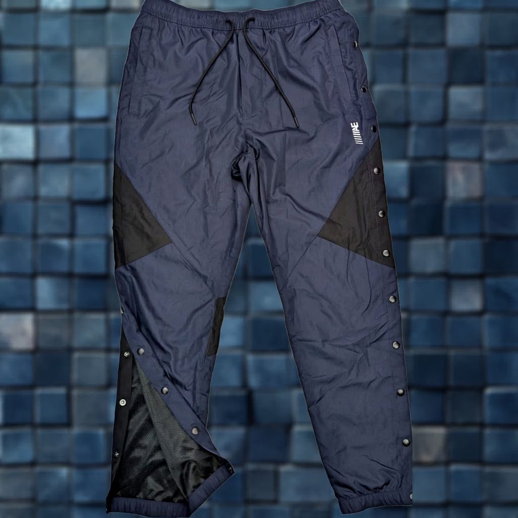 American Eagle Outfitters American Eagle Outfitters AE Windbreaker Warm Up Pants Men MT Black Navy Side Button Jogger Athletic Inseam 28-31"} Size US 31 - 1 Thumbnail