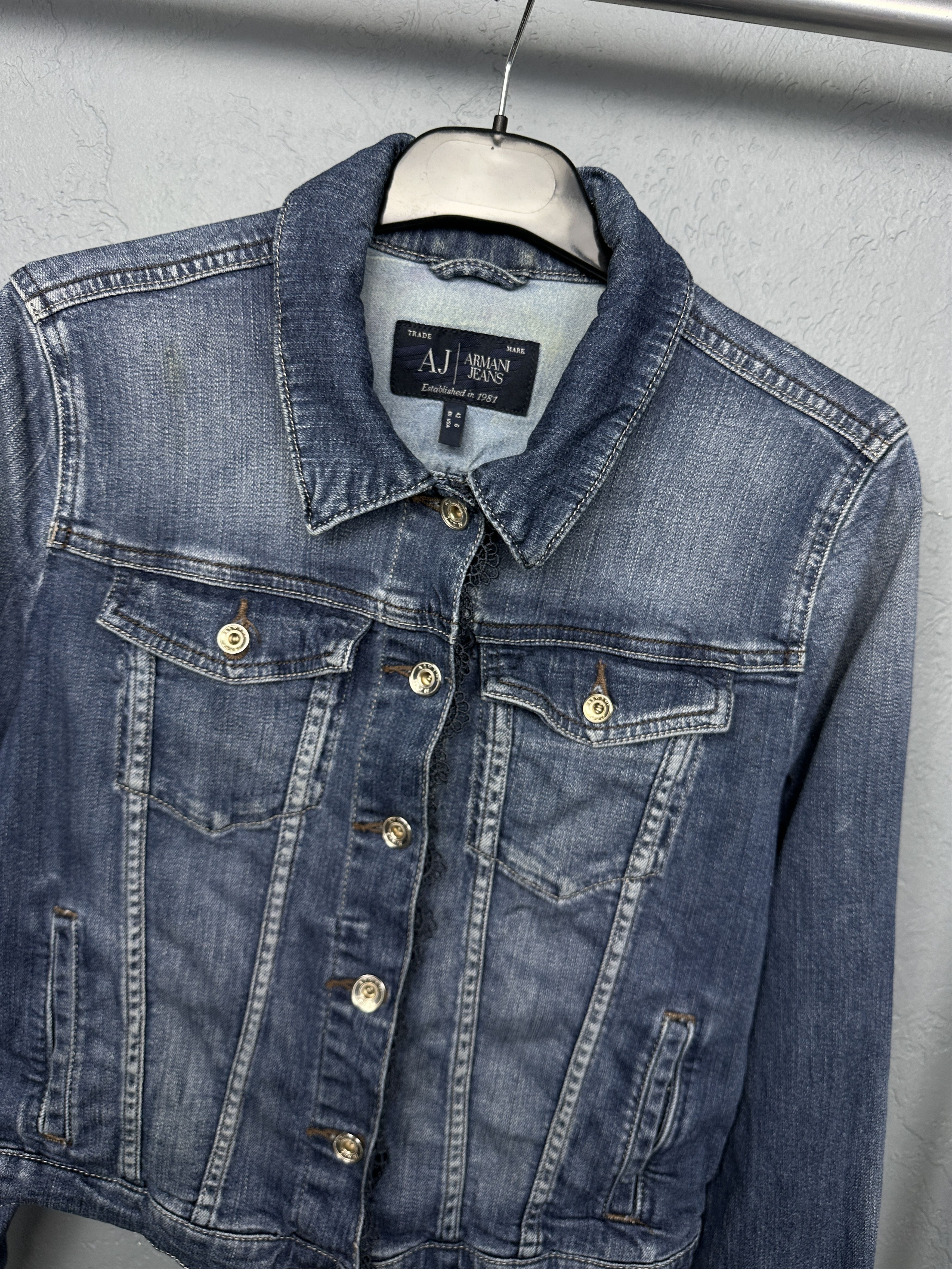 Armani Armani Jeans Vintage Womens Denim Jacket Size M / US 6-8 / IT 42-44 - 2 Thumbnail