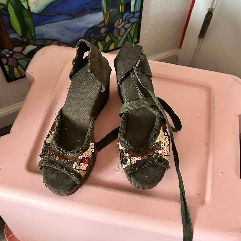 Other ellemenno green platform sequin sandal heels Size US 7 / IT 37 - 3 Thumbnail