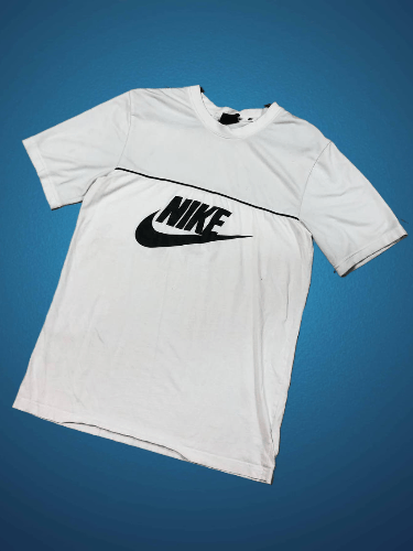 Nike Vintage Nike Big Y2K Logo Short Sleeve T-Shirt Size M Size US M / EU 48-50 / 2 - 1 Thumbnail