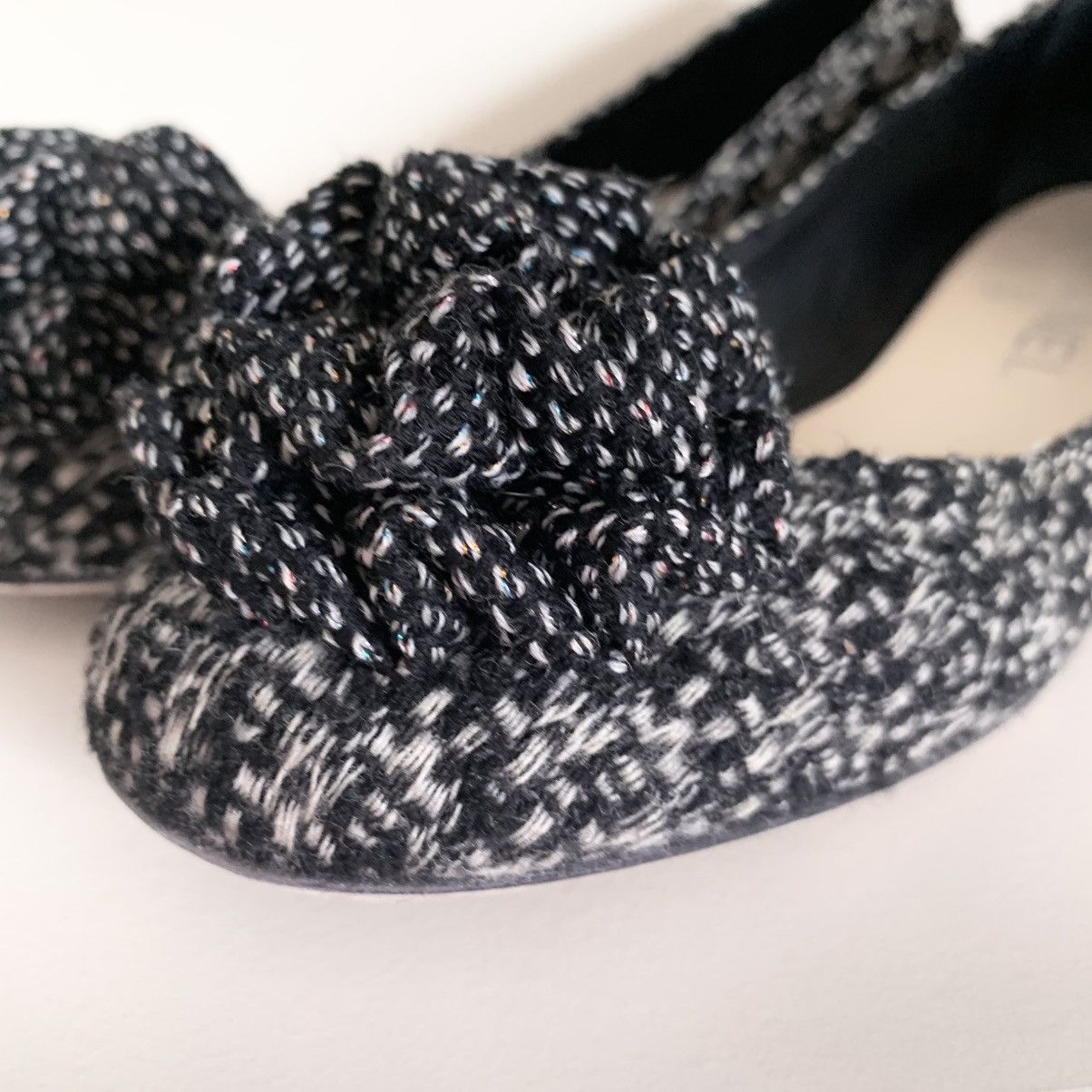 Chanel Tweed camellia toe ballerinas with small heel Size US 6.5 / IT 36.5 - 13 Thumbnail