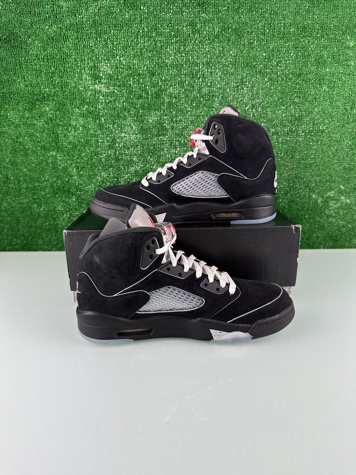 Jordan Brand Jordan 5 Retro OG Black Metallic Reimagined Size US 10 / EU 43 - 3 Thumbnail