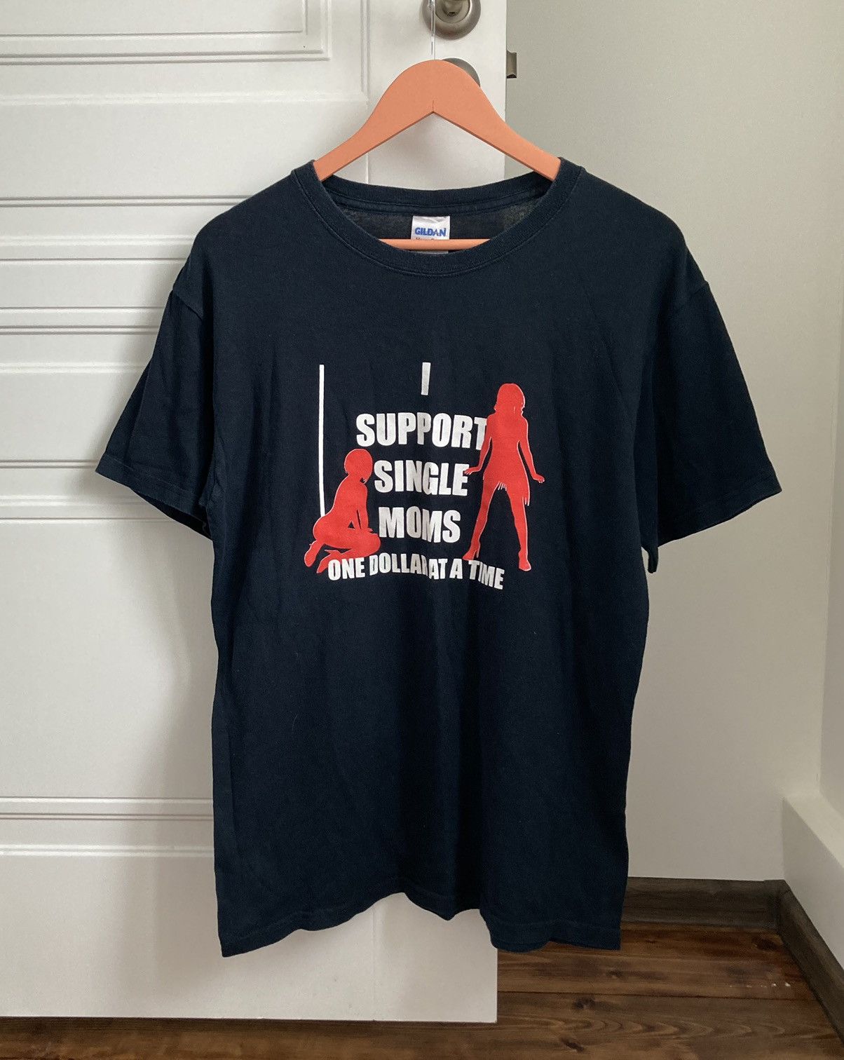 Vintage “I Support Single Moms” Stripper Promo Tee Size US M / EU 48-50 / 2 - 1 Thumbnail