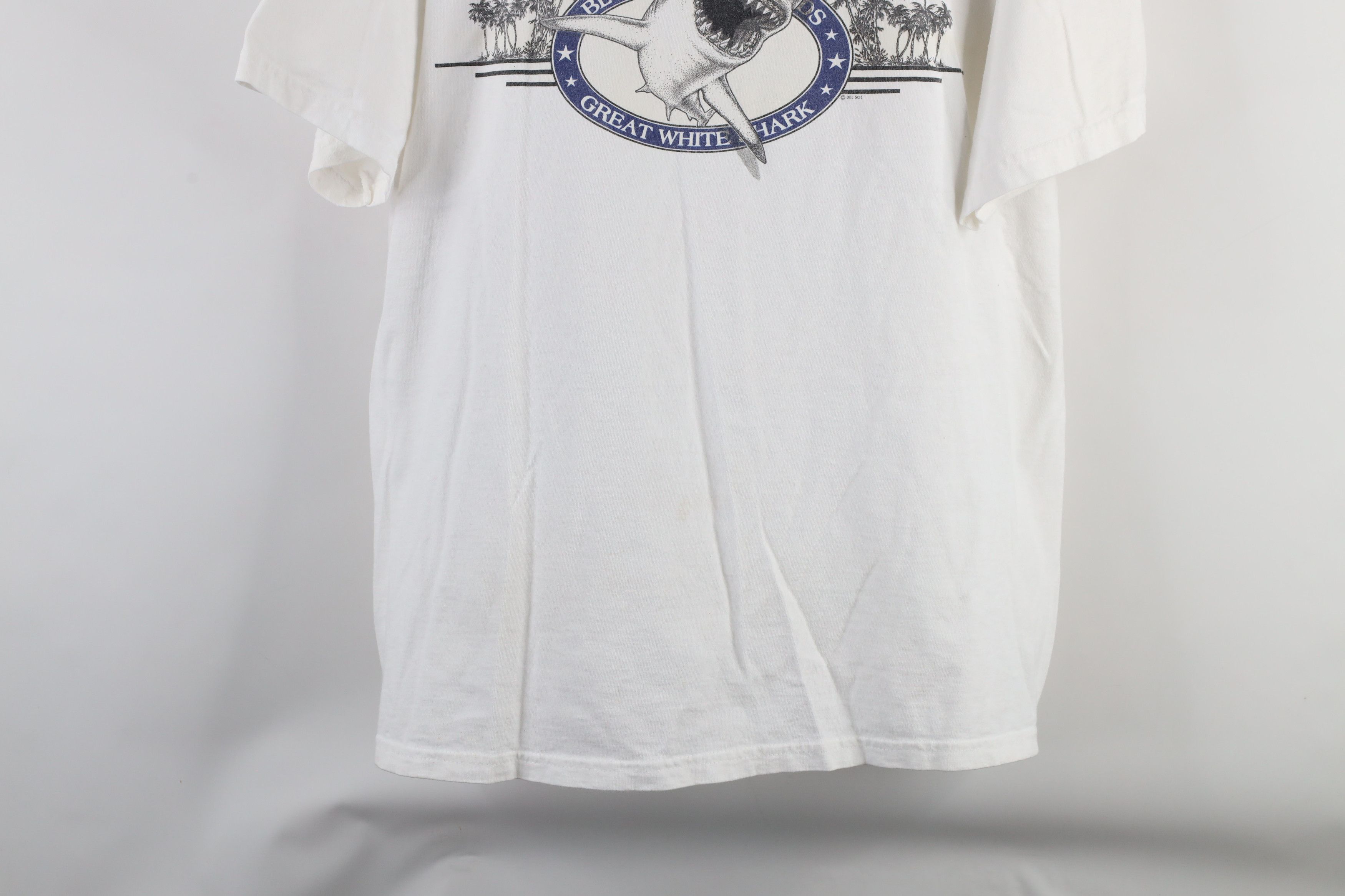 Vintage Vintage 90s Streetwear Mackinaw Great White Shark T-Shirt Size US XL / EU 56 / 4 - 3 Thumbnail