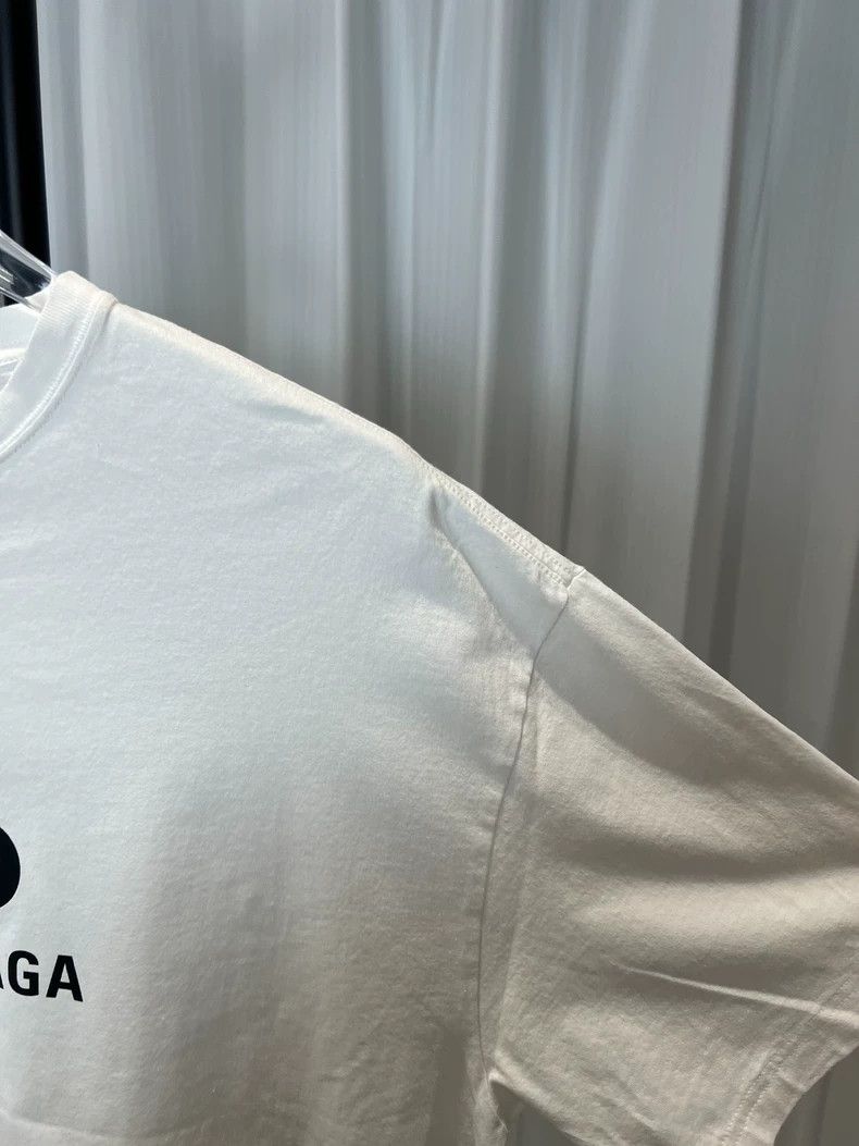 Balenciaga Balenciaga Pure white short sleeve with lock button short s Size US S / EU 44-46 / 1 - 5 Thumbnail