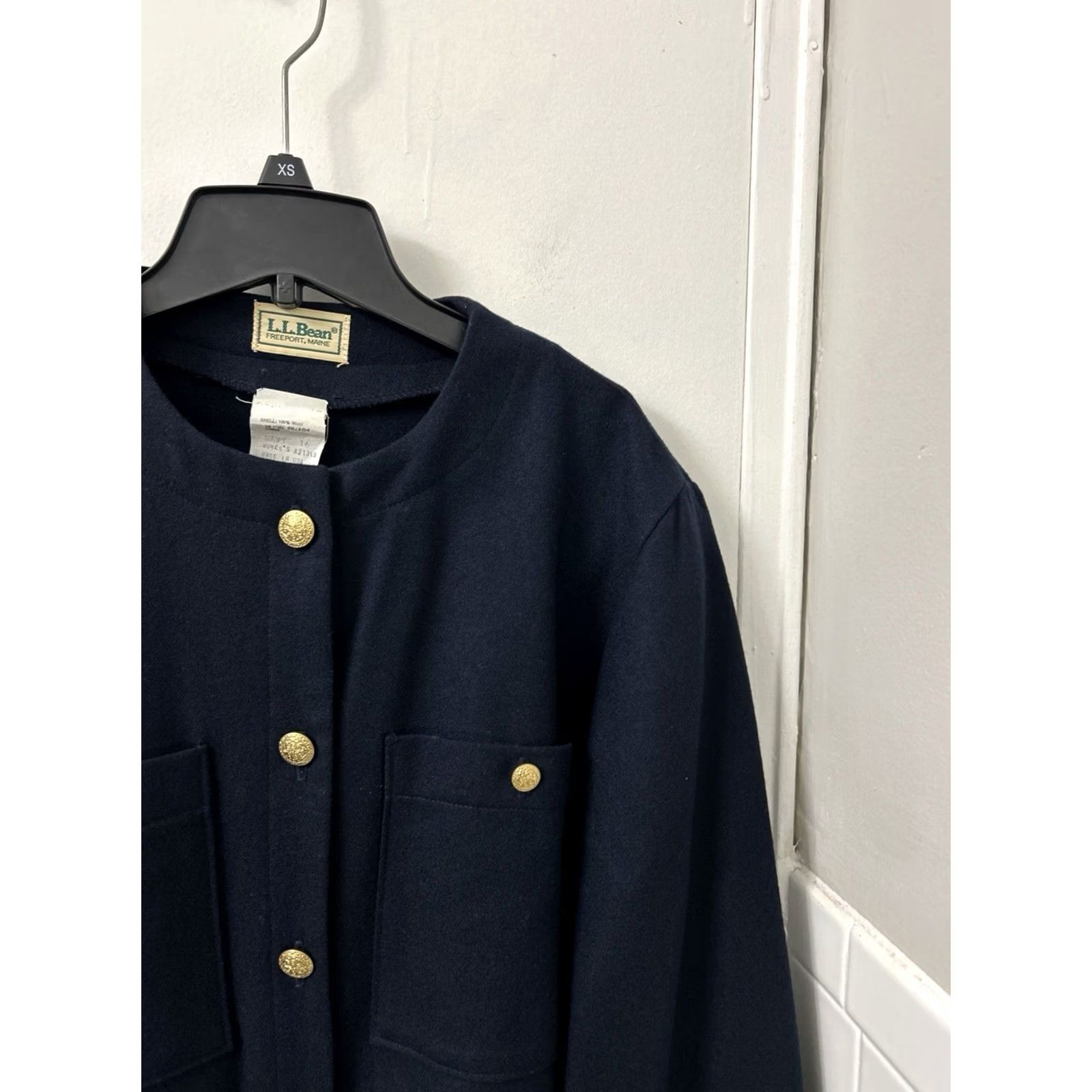 Vintage VINTAGE LL Bean Jacket Womens 16 Navy 100% Wool Cardigan Gold Buttons Solid Coat Women 100% Wool Hash Size XXL / US 16-18 / IT 52-54 - 4 Thumbnail