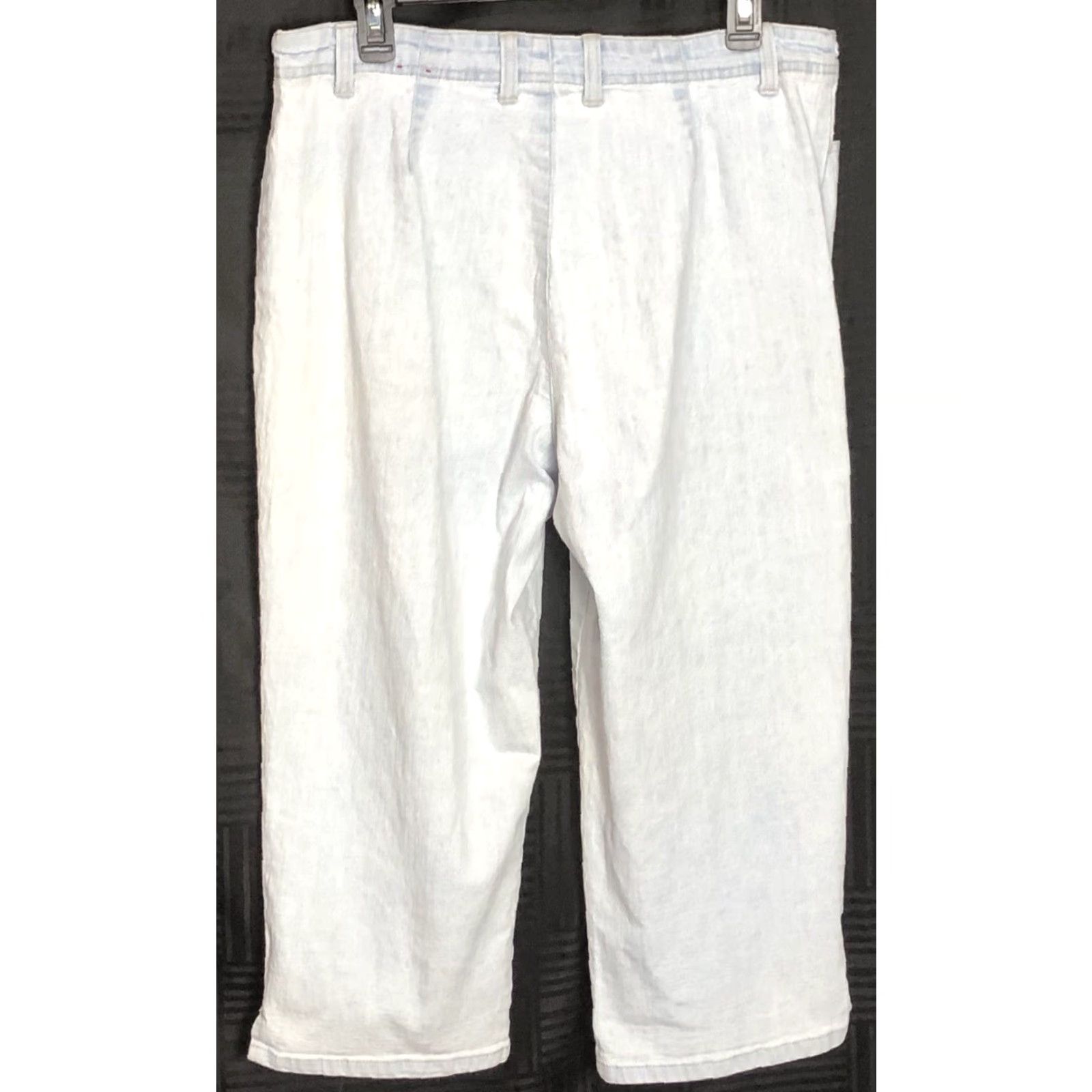 Gloria Vanderbilt Gloria Vanderbilt Capri Pants Vintage 14 Light Blue Denim 33"W Capri Pants Women 14 Blue Denim Capri Beach Bohemian Preppy 90s Mens Size 36" / US 14 / IT 50 - 2 Thumbnail