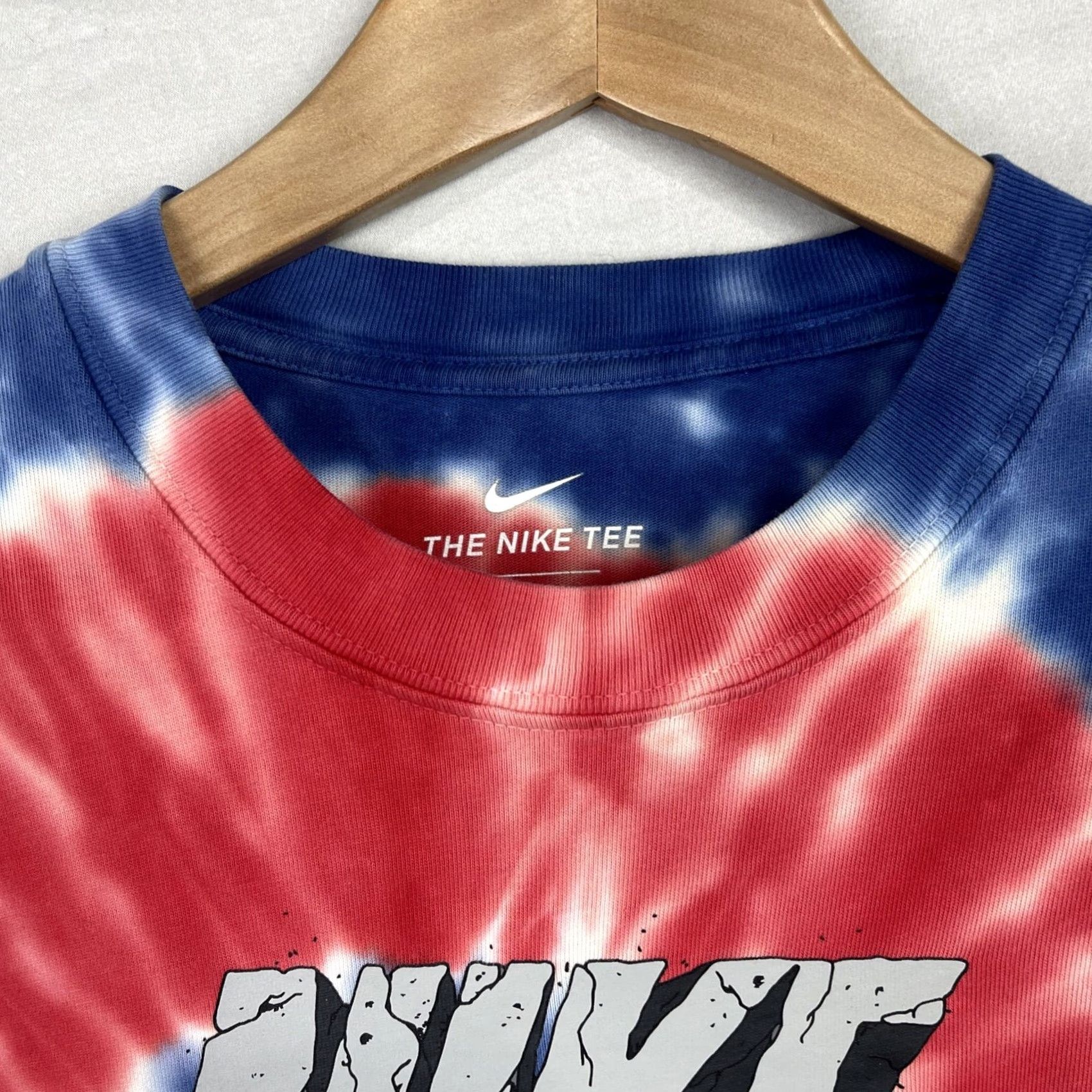 Nike Nike Shirt Mens Medium Red Tie Dye Skeleton Swoosh Exploration Series Dream Team Size US M / EU 48-50 / 2 - 6 Thumbnail