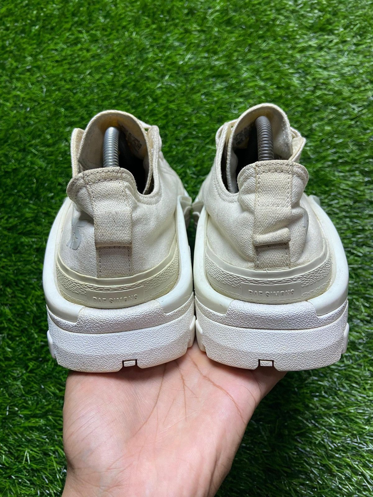 Adidas × Raf Simons Adidas Raf Simons Detroit Runner Talc B22527 Size US 11 / EU 44 - 3 Thumbnail