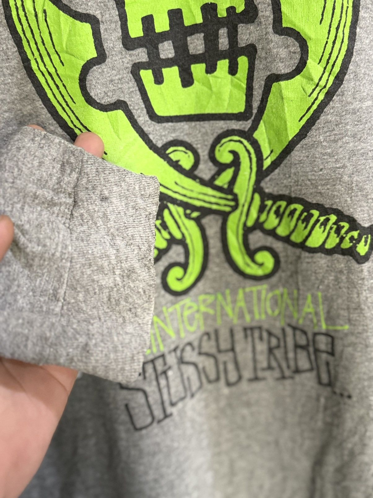 Stussy Vintage Stussy Tribe The International Skulls Streetwear Tee Size US L / EU 52-54 / 3 - 3 Thumbnail