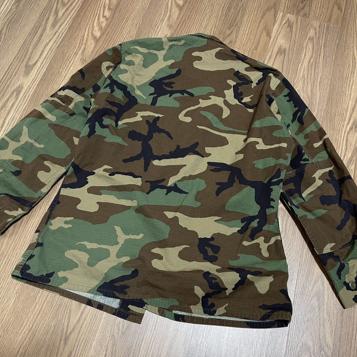 Vintage Vintage style army military woodland Camo button up jacket Size US L / EU 52-54 / 3 - 6 Thumbnail