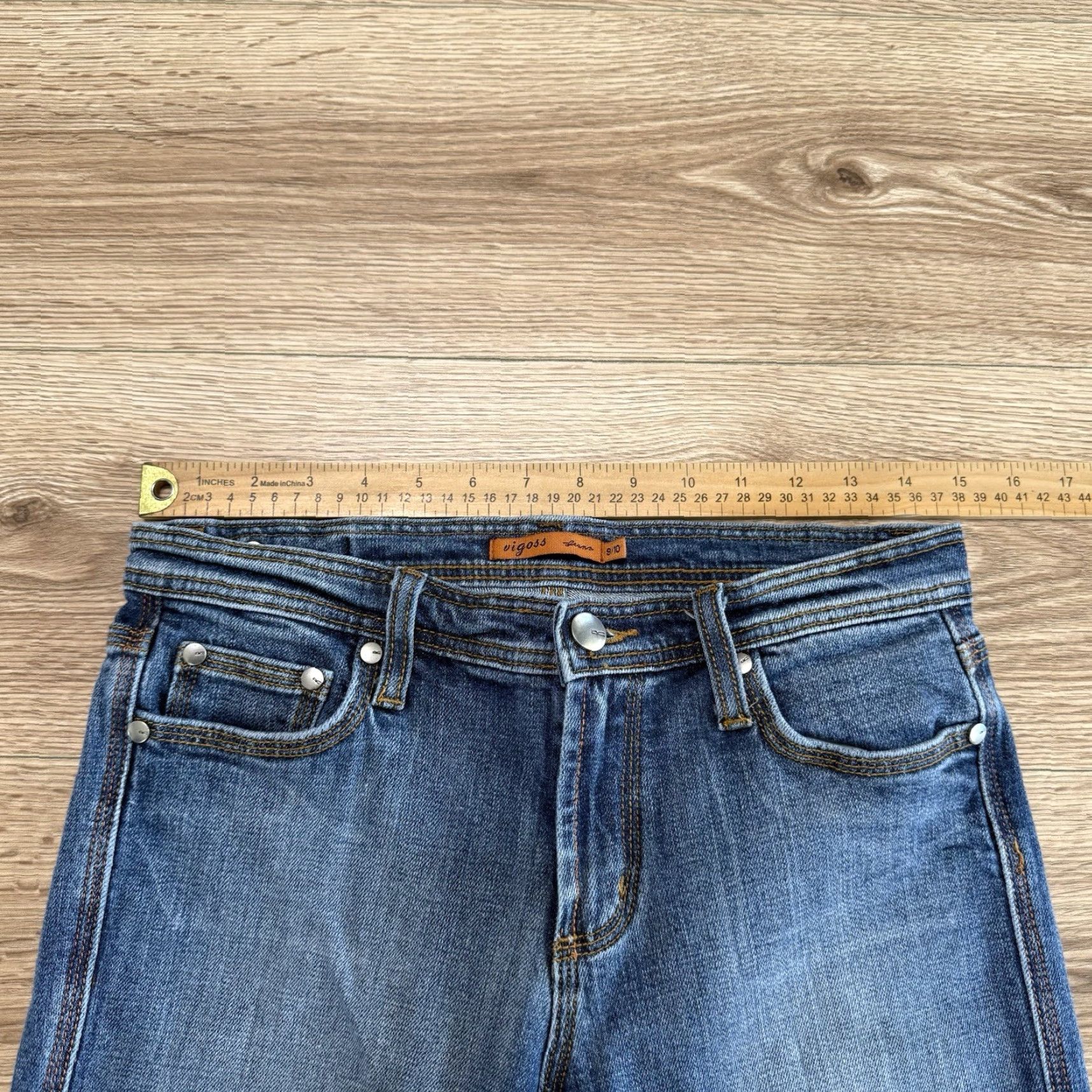Vintage VIGOSS Women's Capri Jeans Denim Cotton Blend Size 9/10 Blue Mid Rise 20.5 Inch Inseam Size 30" / US 8 / IT 44 - 4 Thumbnail