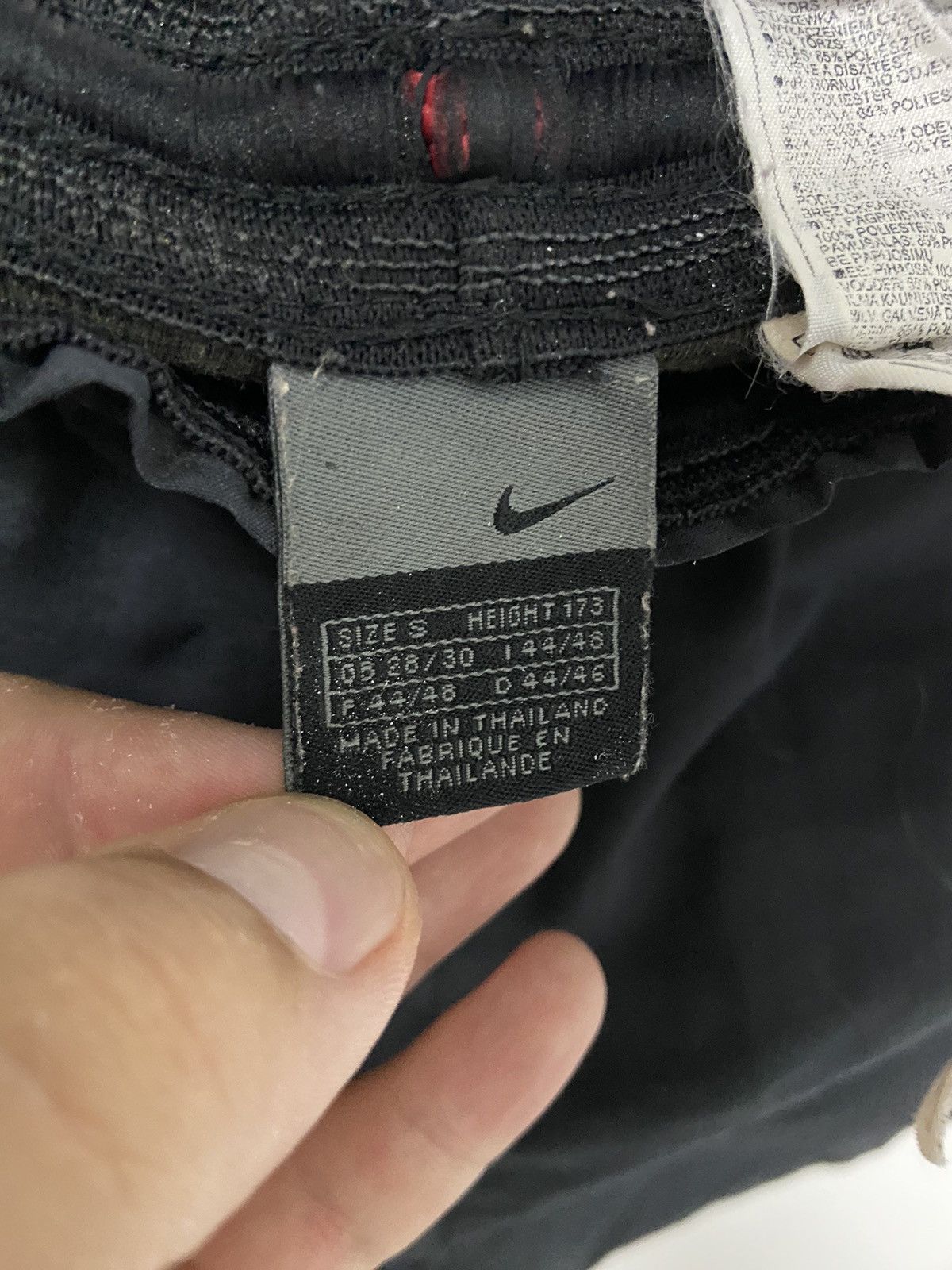Nike × Vintage Nike Manchester United Shorts Vintage Logo Nylon Y2K Size US 30 / EU 46 - 6 Thumbnail