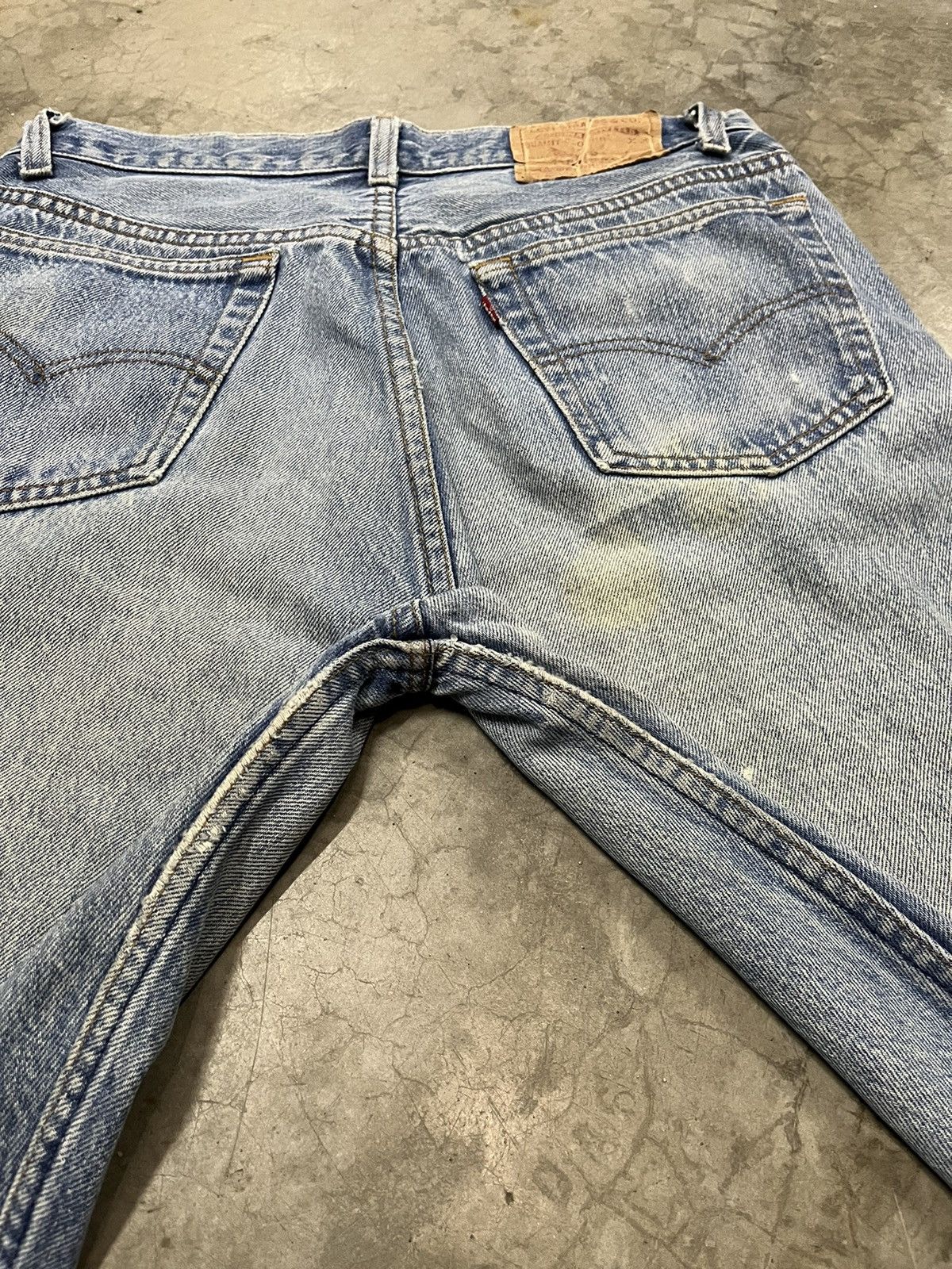 Levi's Vintage 501xx light wash distressed denim Size US 31 - 16 Thumbnail
